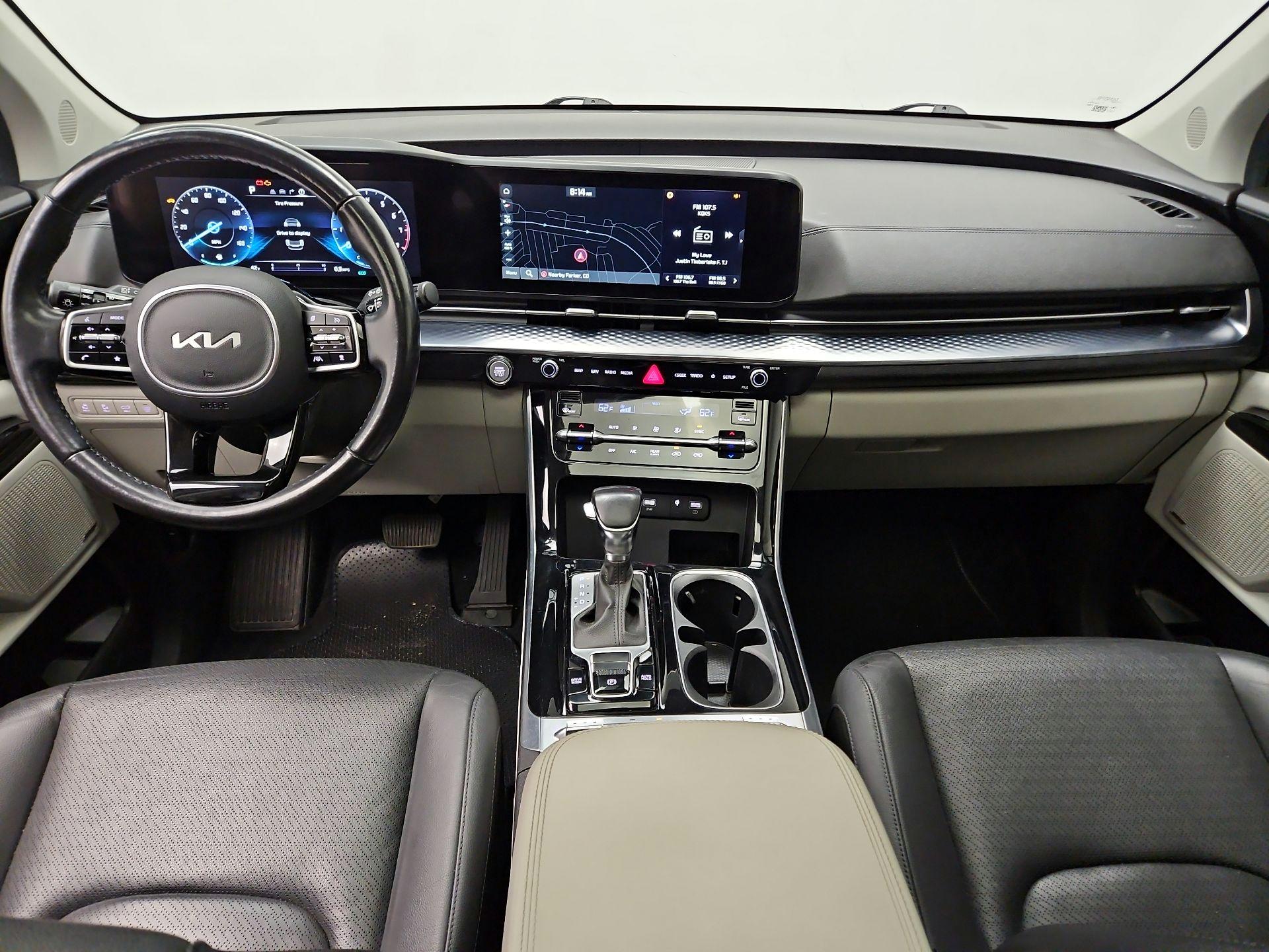 Thumbnail: 2023 Kia Carnival - 9