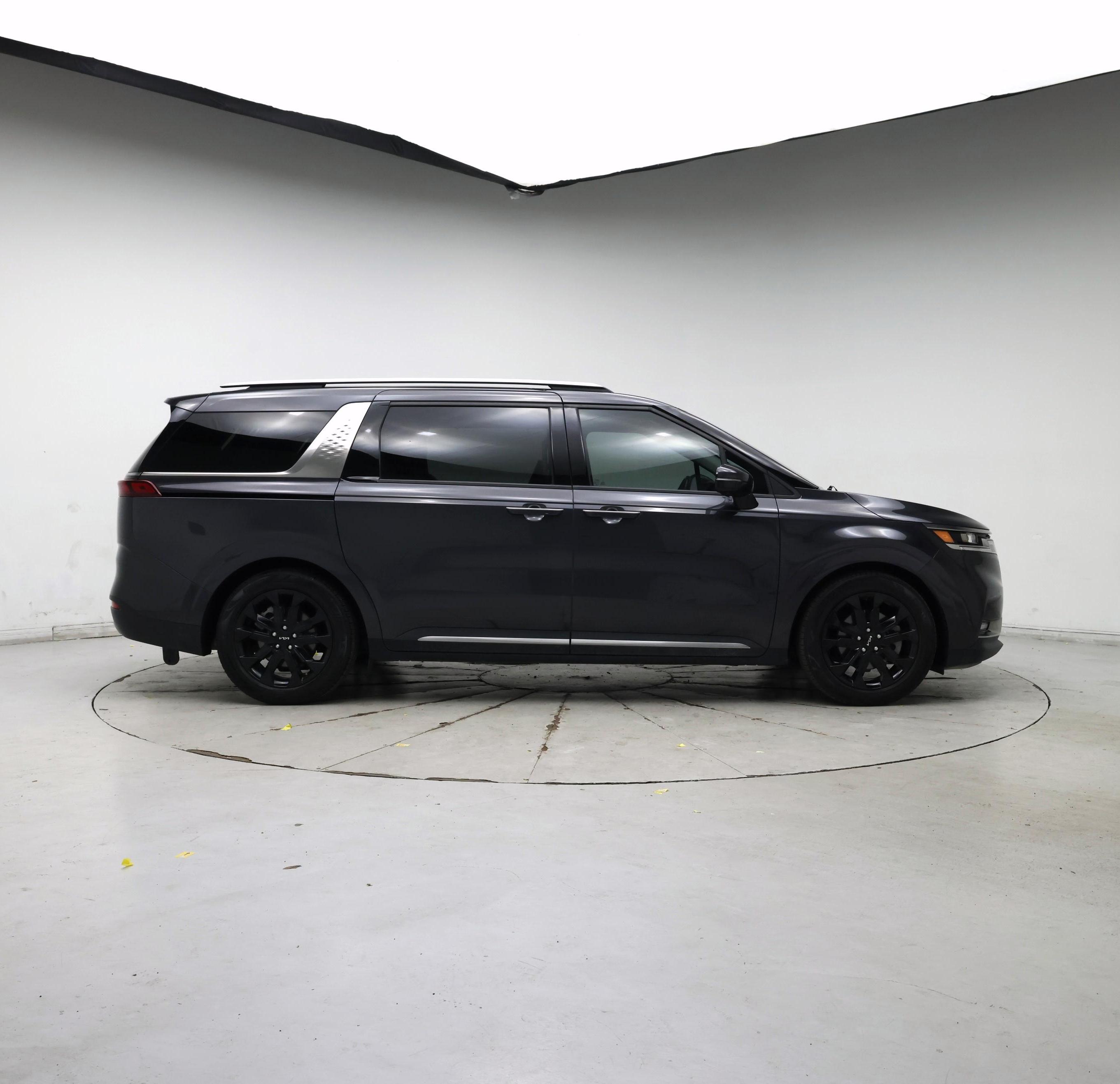 Thumbnail: 2023 Kia Carnival - 7