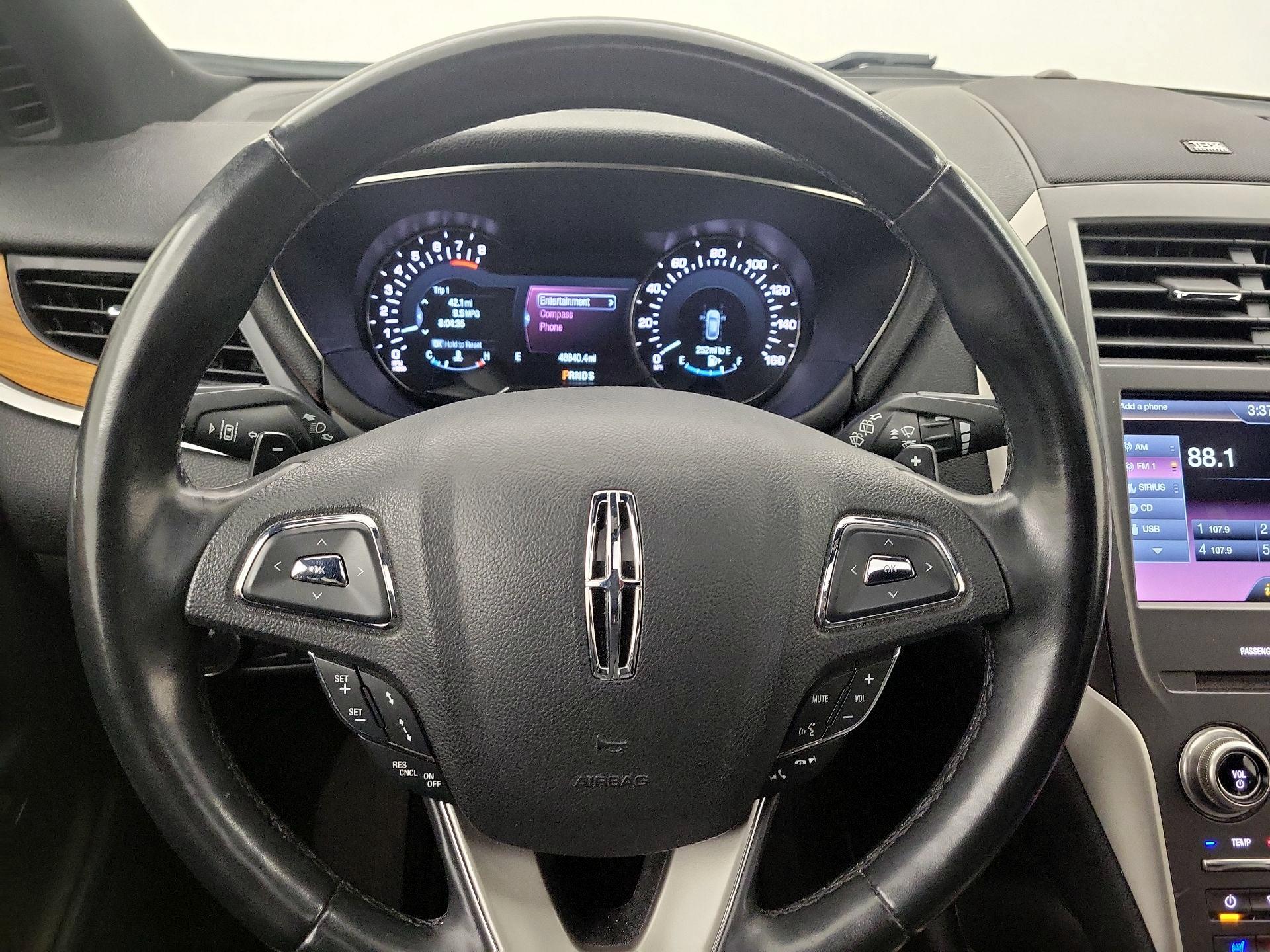 Thumbnail: 2015 Lincoln MKC - 10