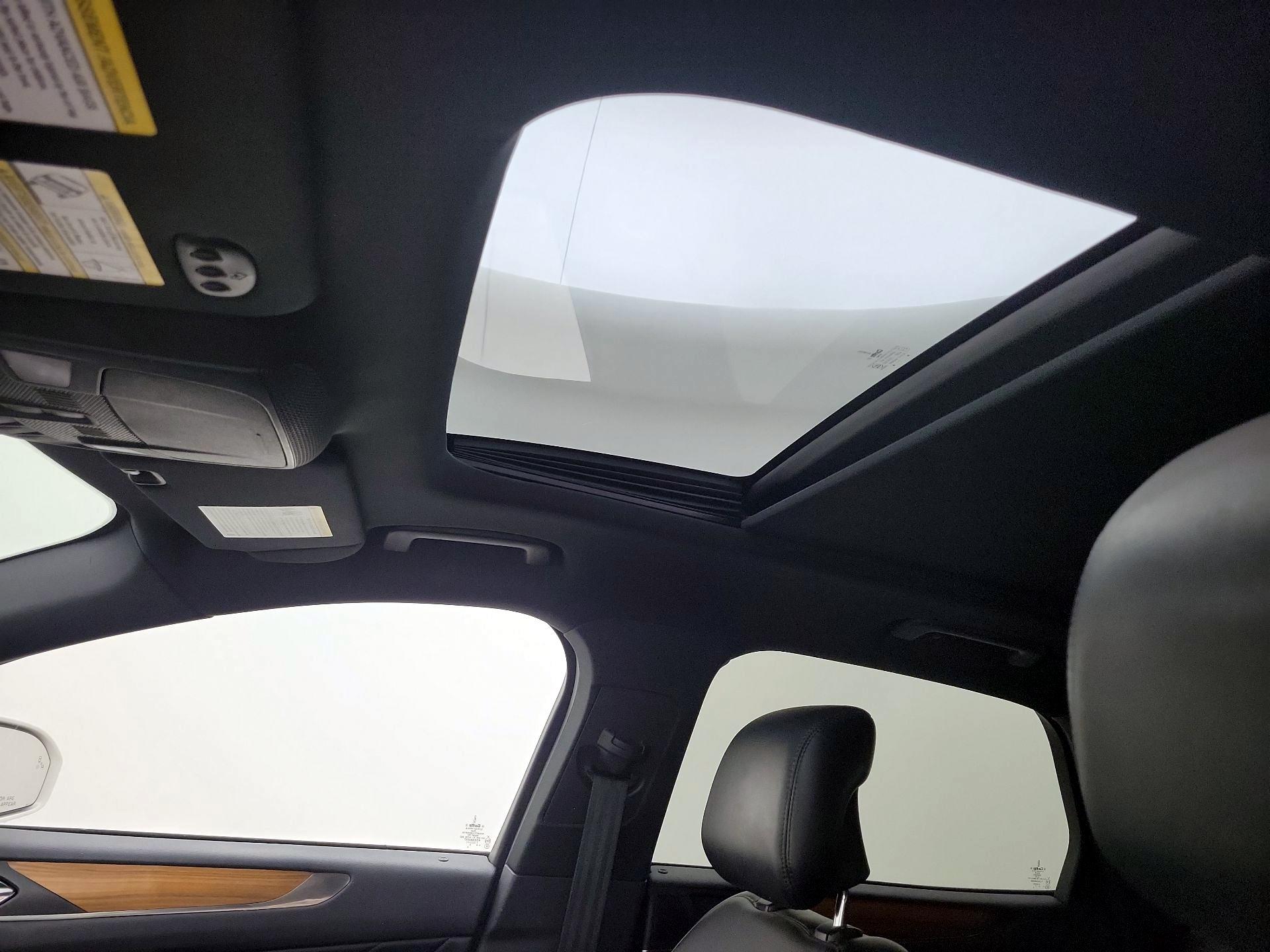 Thumbnail: 2015 Lincoln MKC - 19