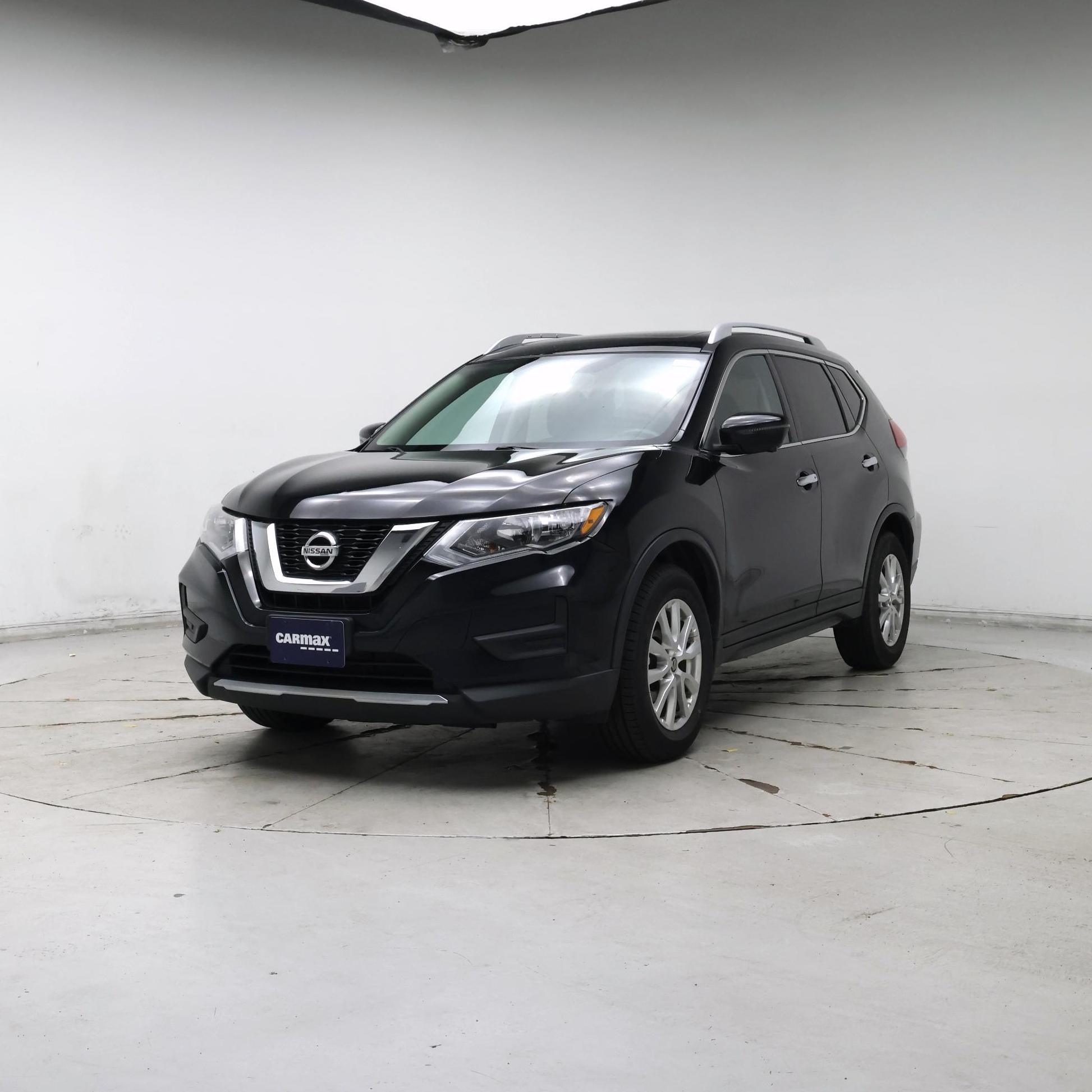 Thumbnail: 2017 Nissan Rogue - 4