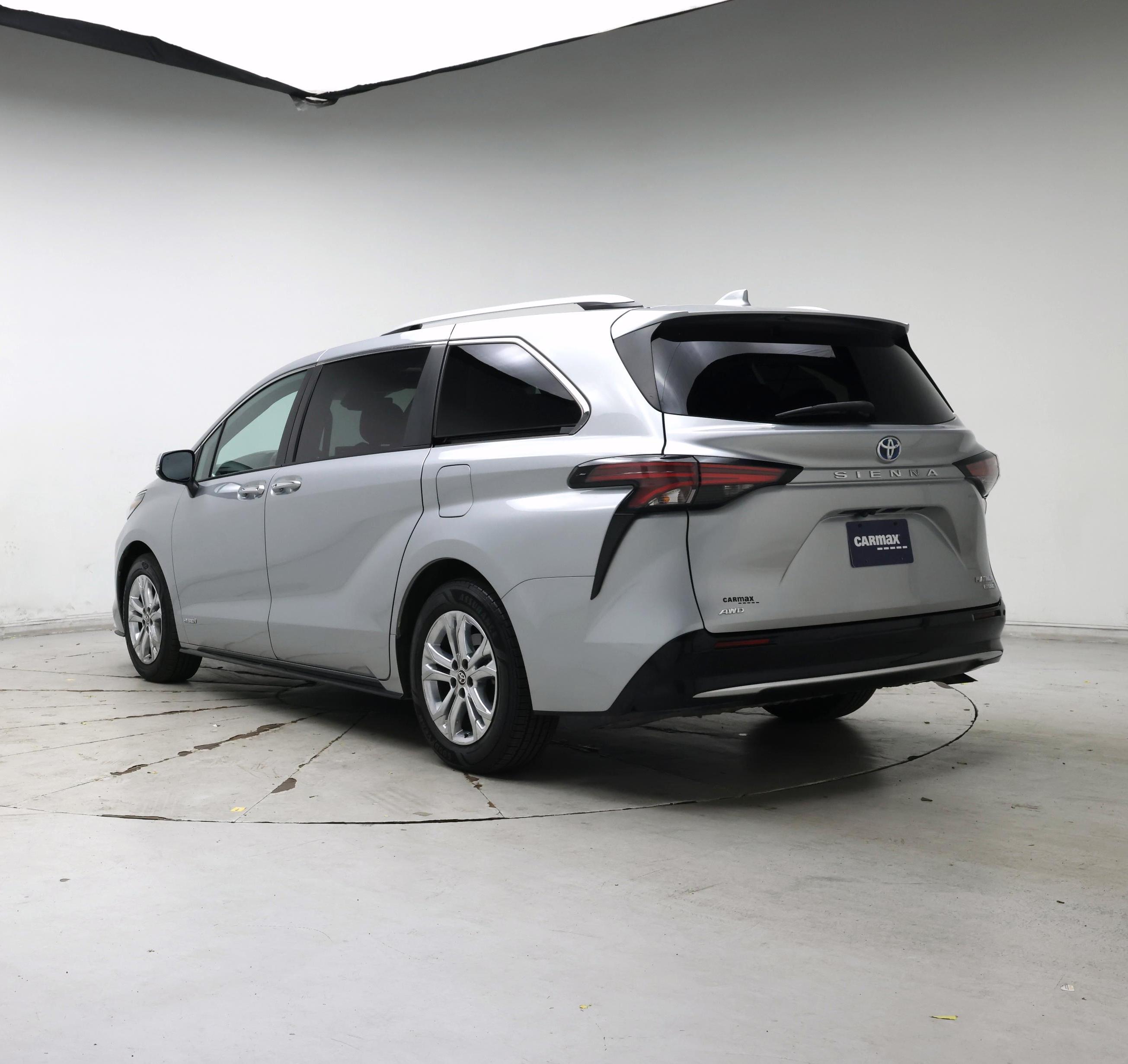 Thumbnail: 2021 Toyota Sienna - 2