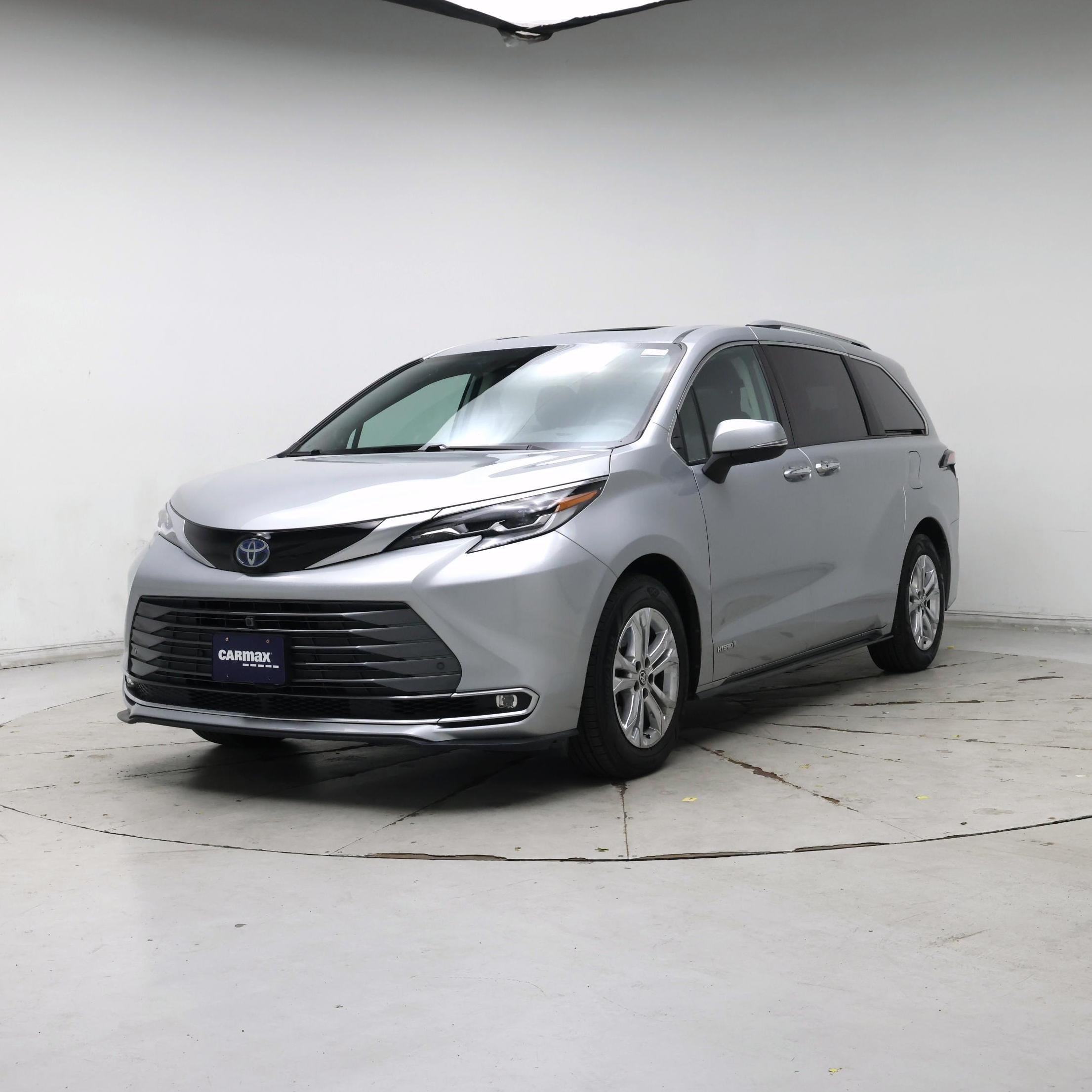 Thumbnail: 2021 Toyota Sienna - 4
