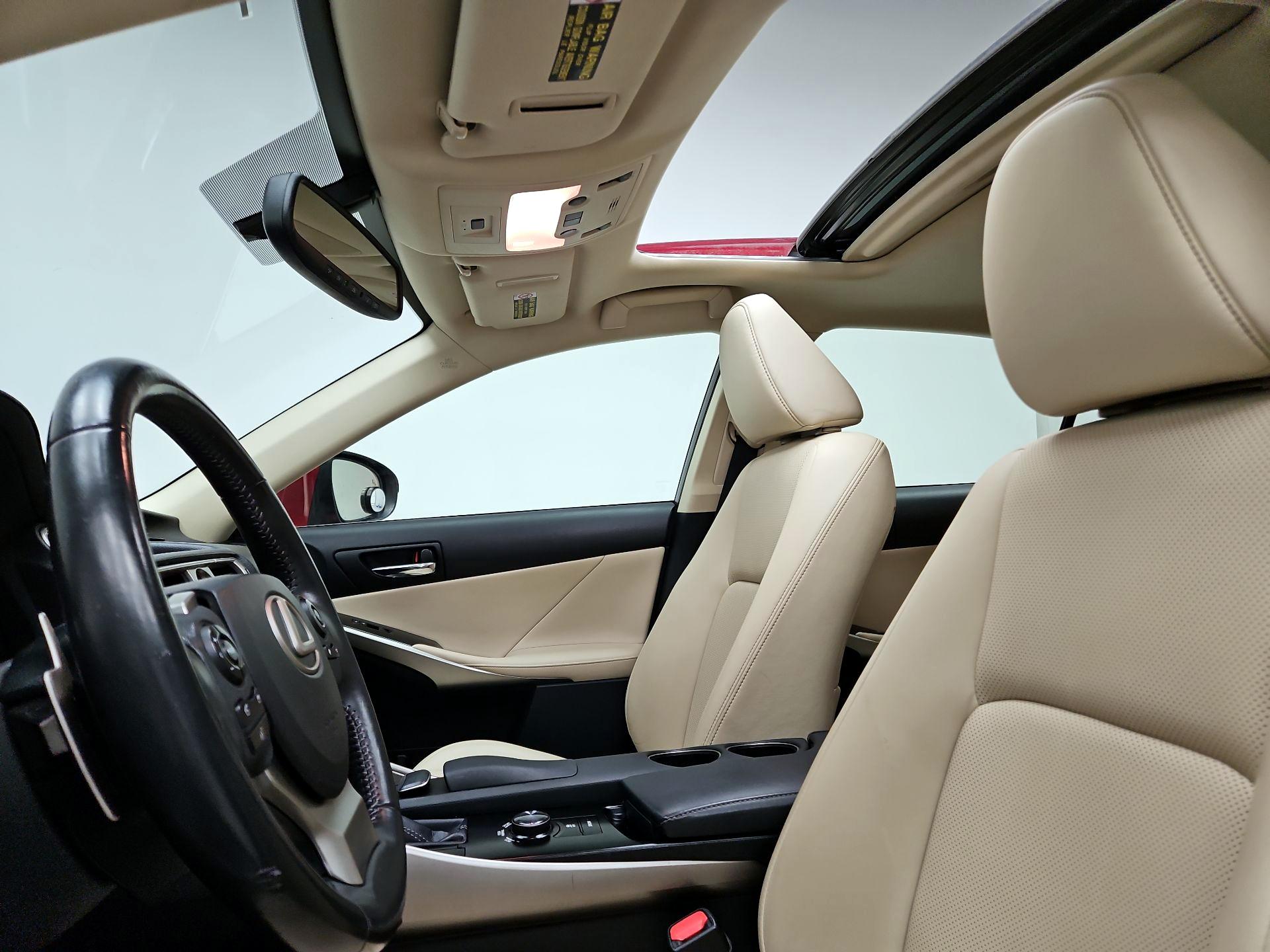 Thumbnail: 2014 Lexus IS - 20