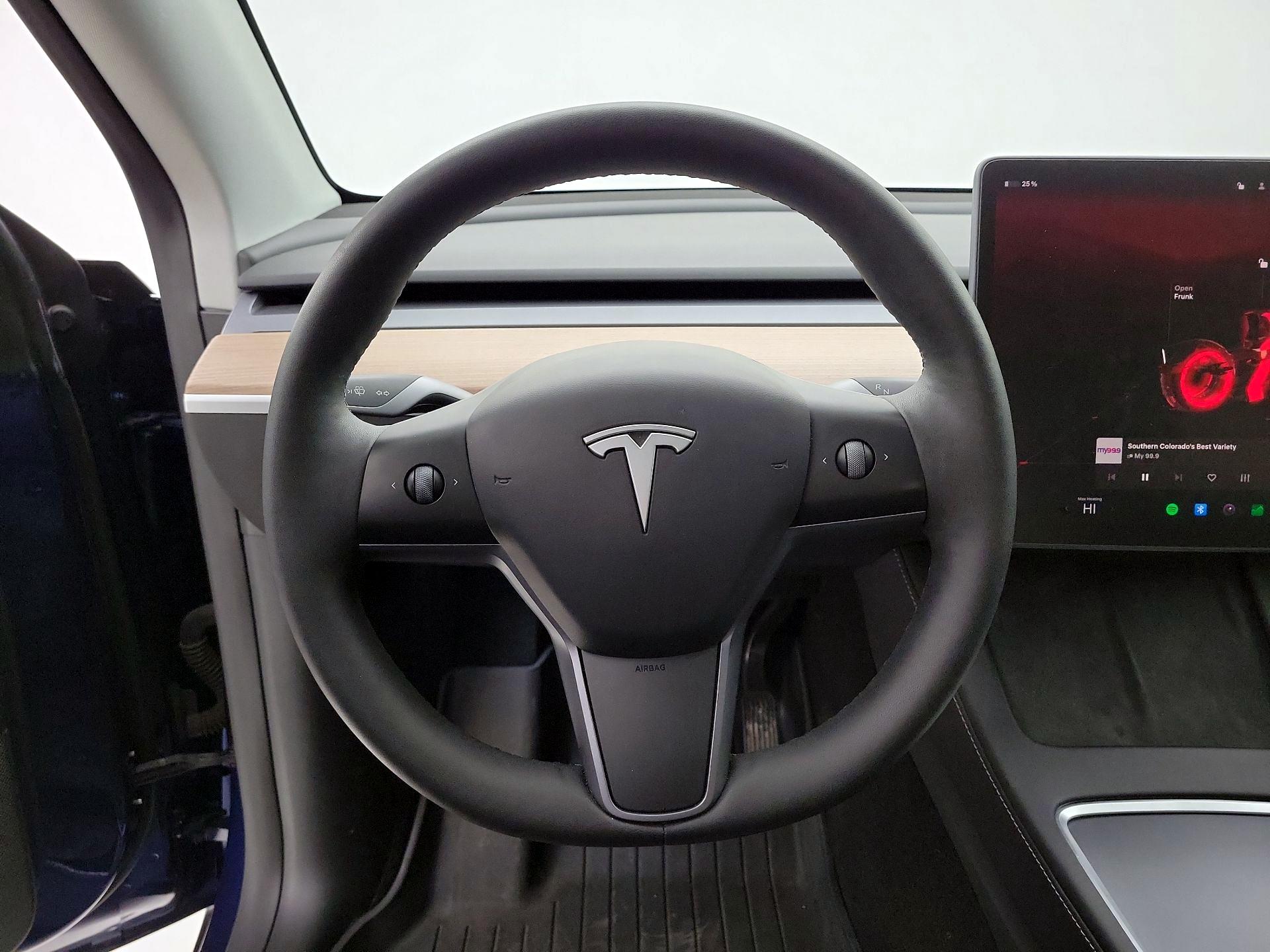 Thumbnail: 2023 Tesla Model Y - 10