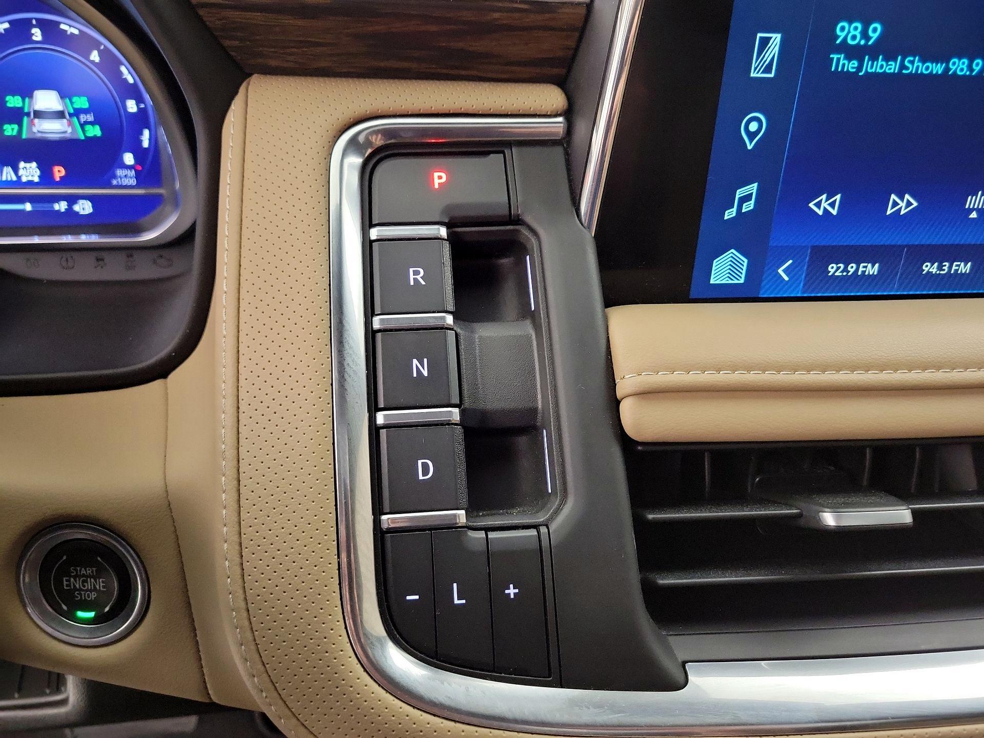 Thumbnail: 2022 Chevrolet Suburban - 17