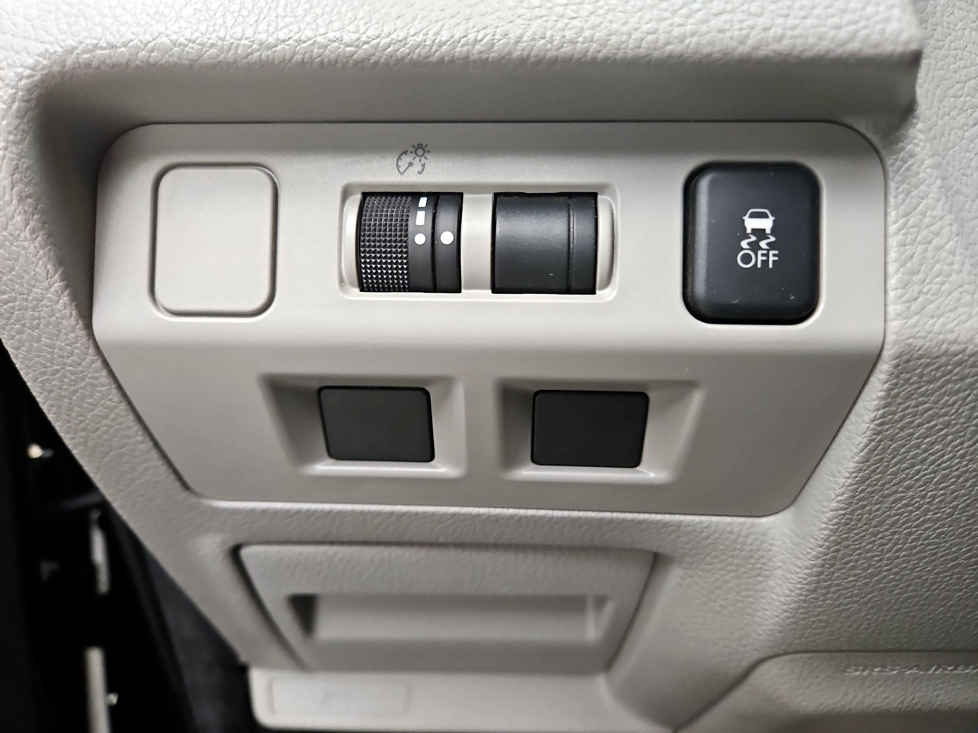 Thumbnail: 2016 Subaru Forester - 13