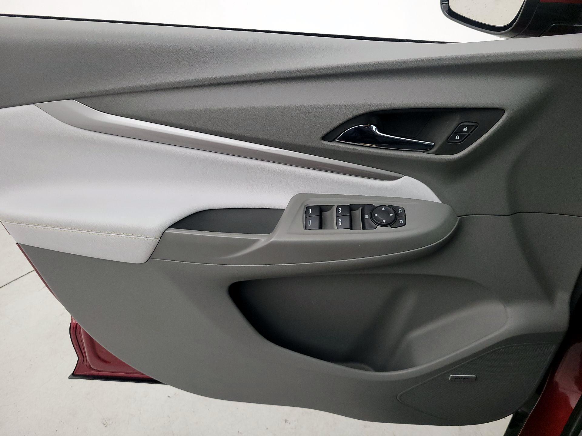 Thumbnail: 2022 Chevrolet Bolt EUV - 12