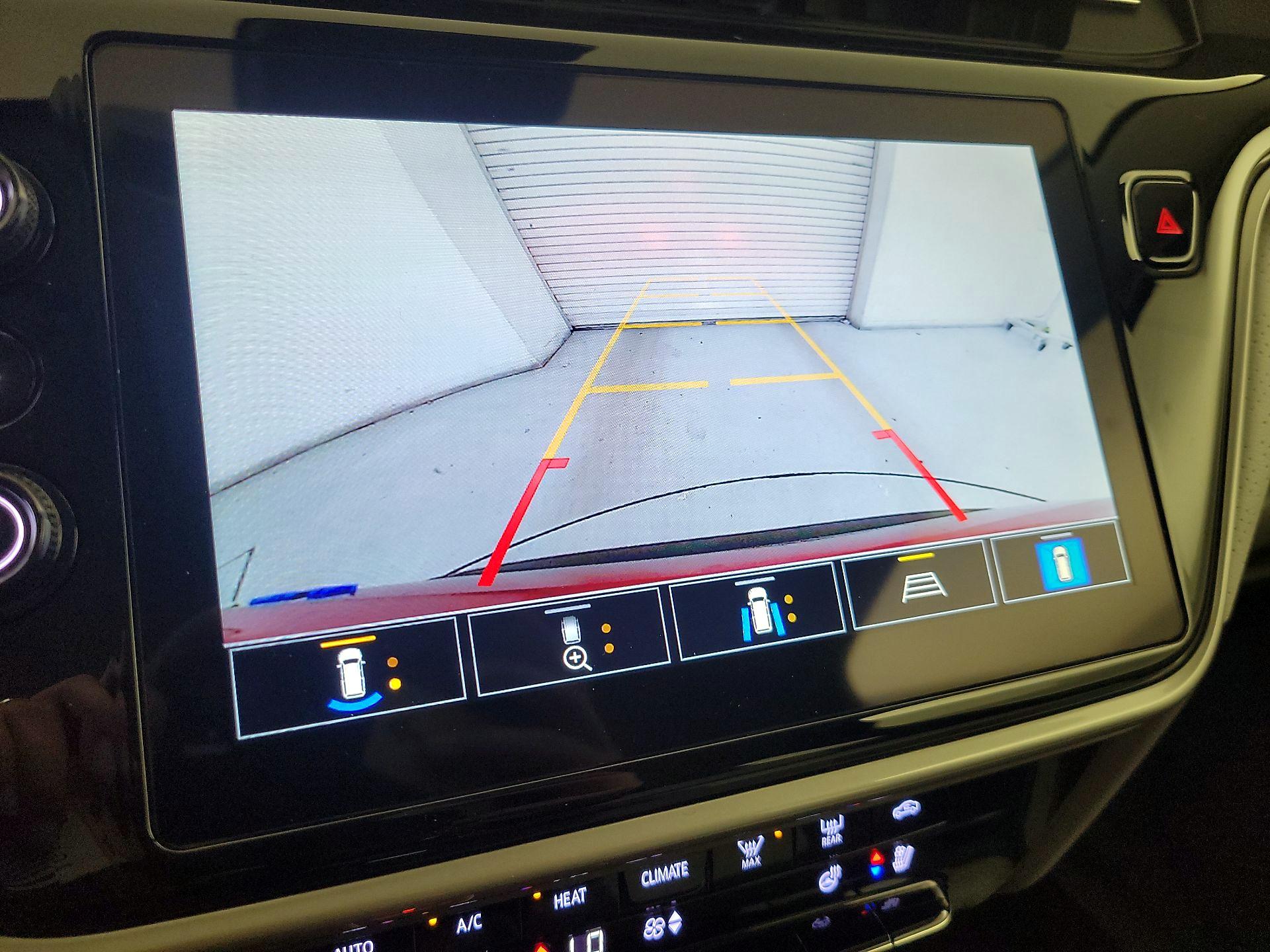 Thumbnail: 2022 Chevrolet Bolt EUV - 15