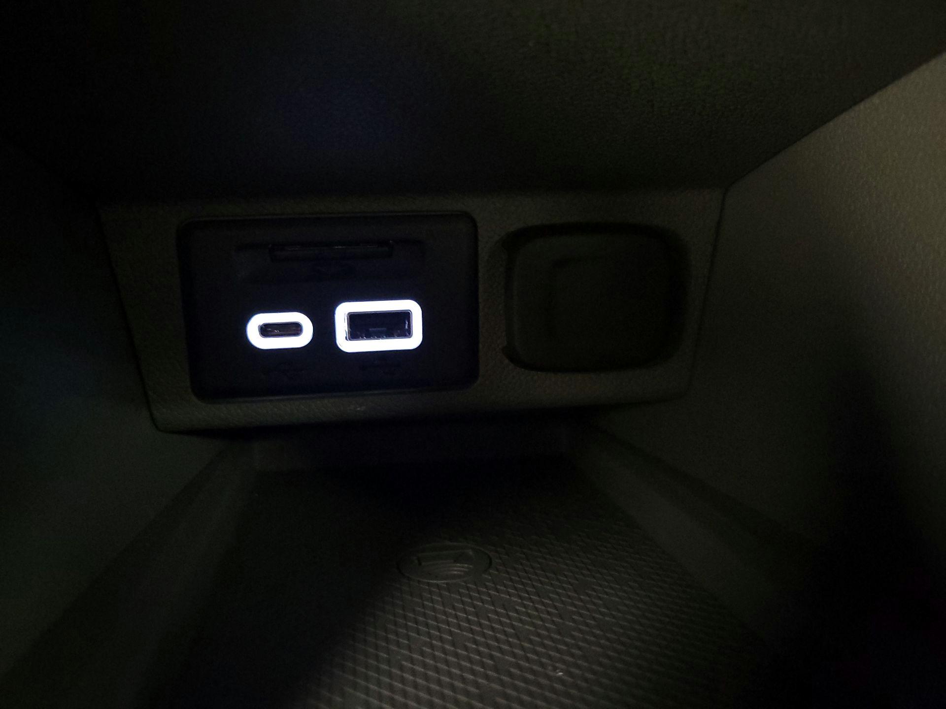 Thumbnail: 2022 Chevrolet Bolt EUV - 19