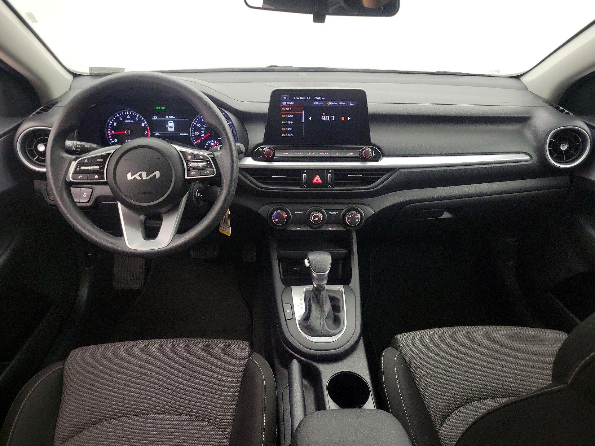 Thumbnail: 2024 Kia Forte - 9