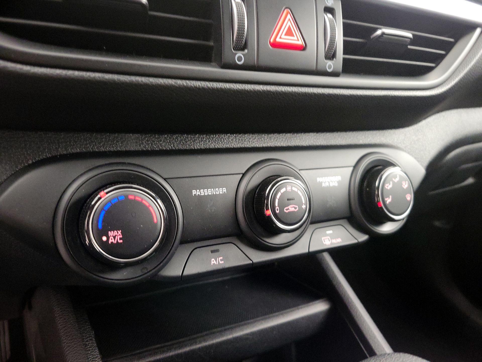 Thumbnail: 2024 Kia Forte - 16