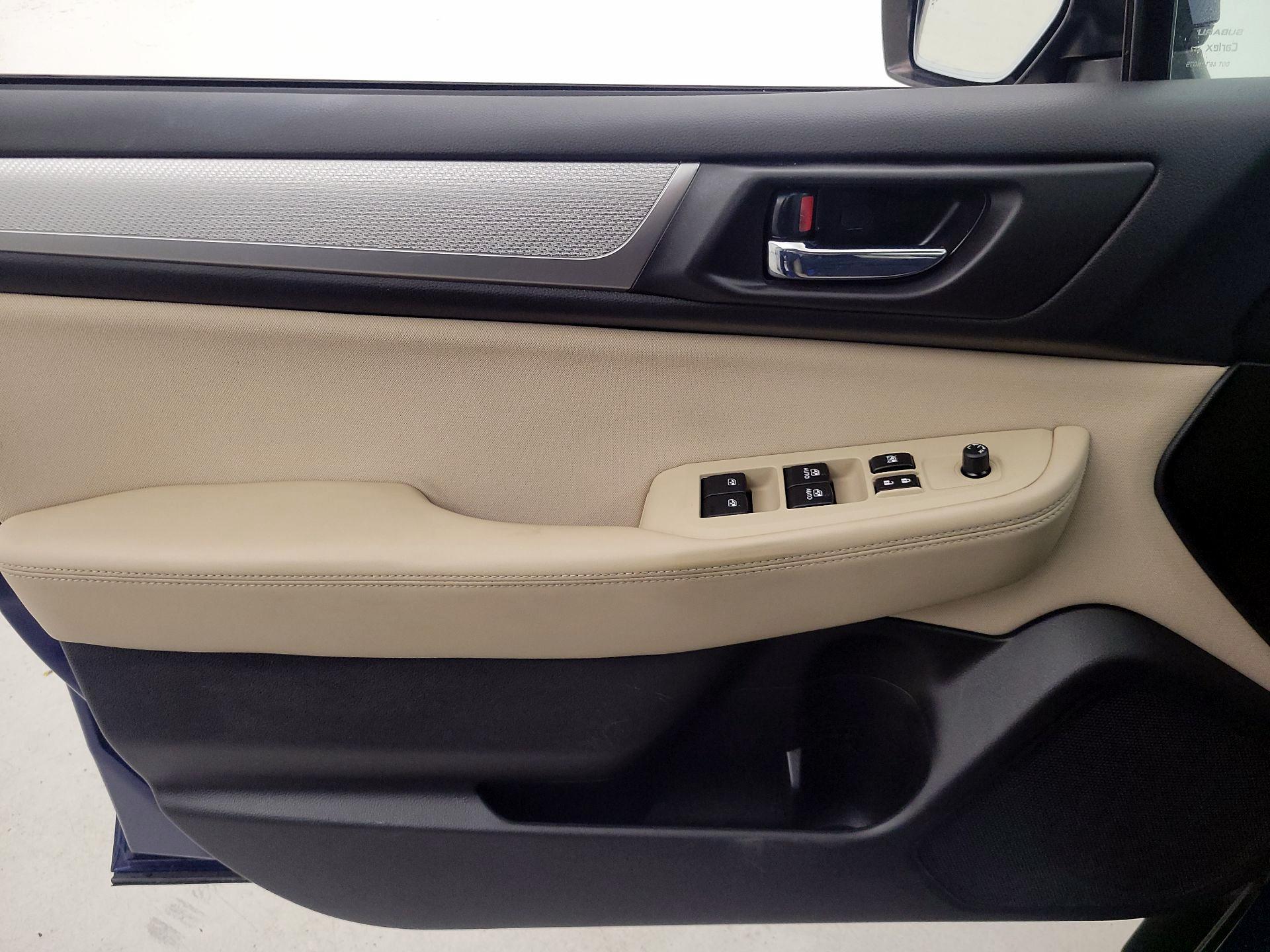 Thumbnail: 2016 Subaru Outback - 12