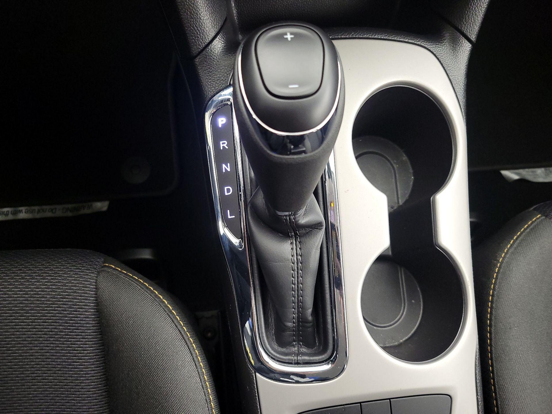 Thumbnail: 2017 Chevrolet Cruze - 17