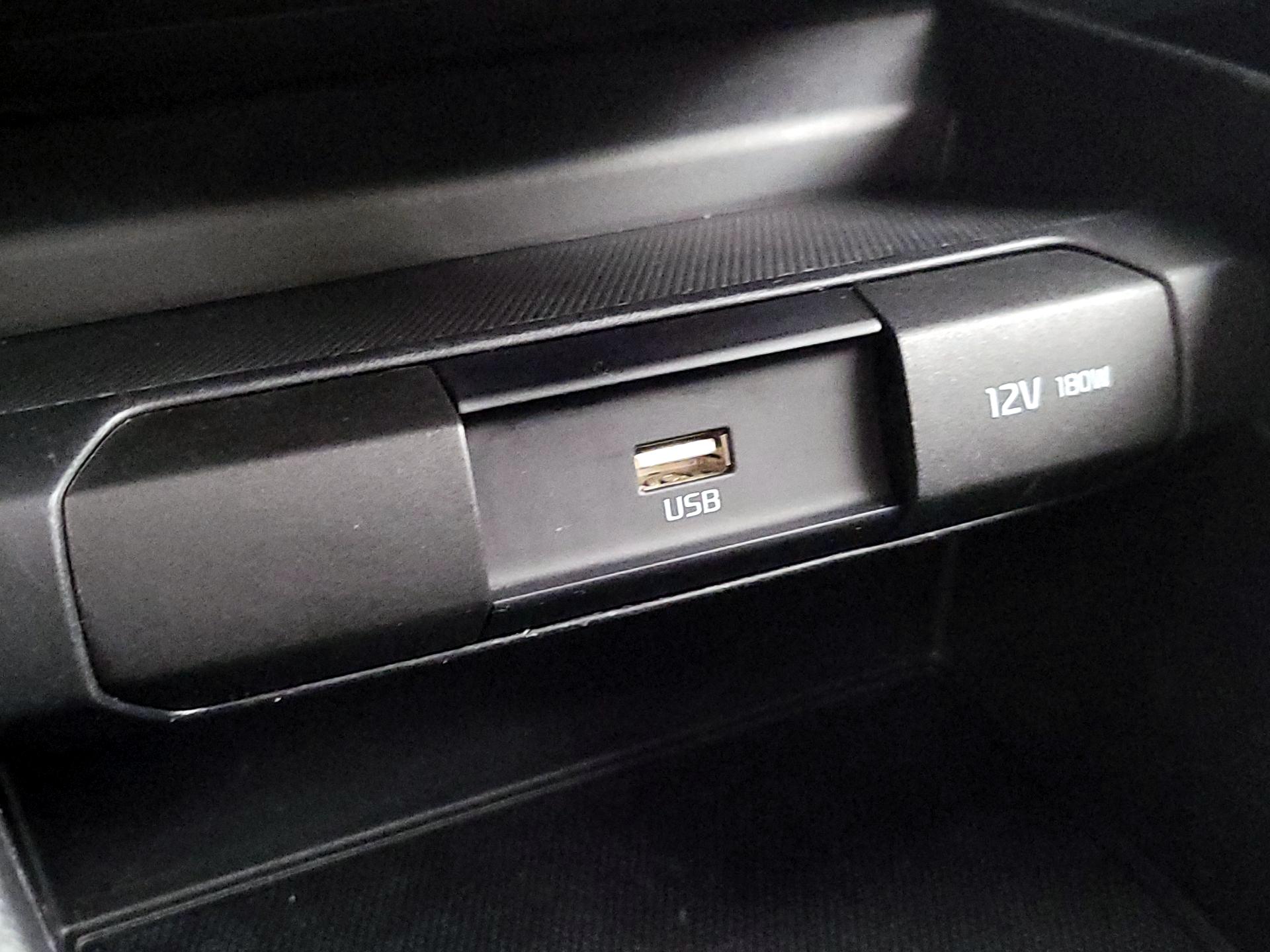 Thumbnail: 2021 Kia Rio - 18