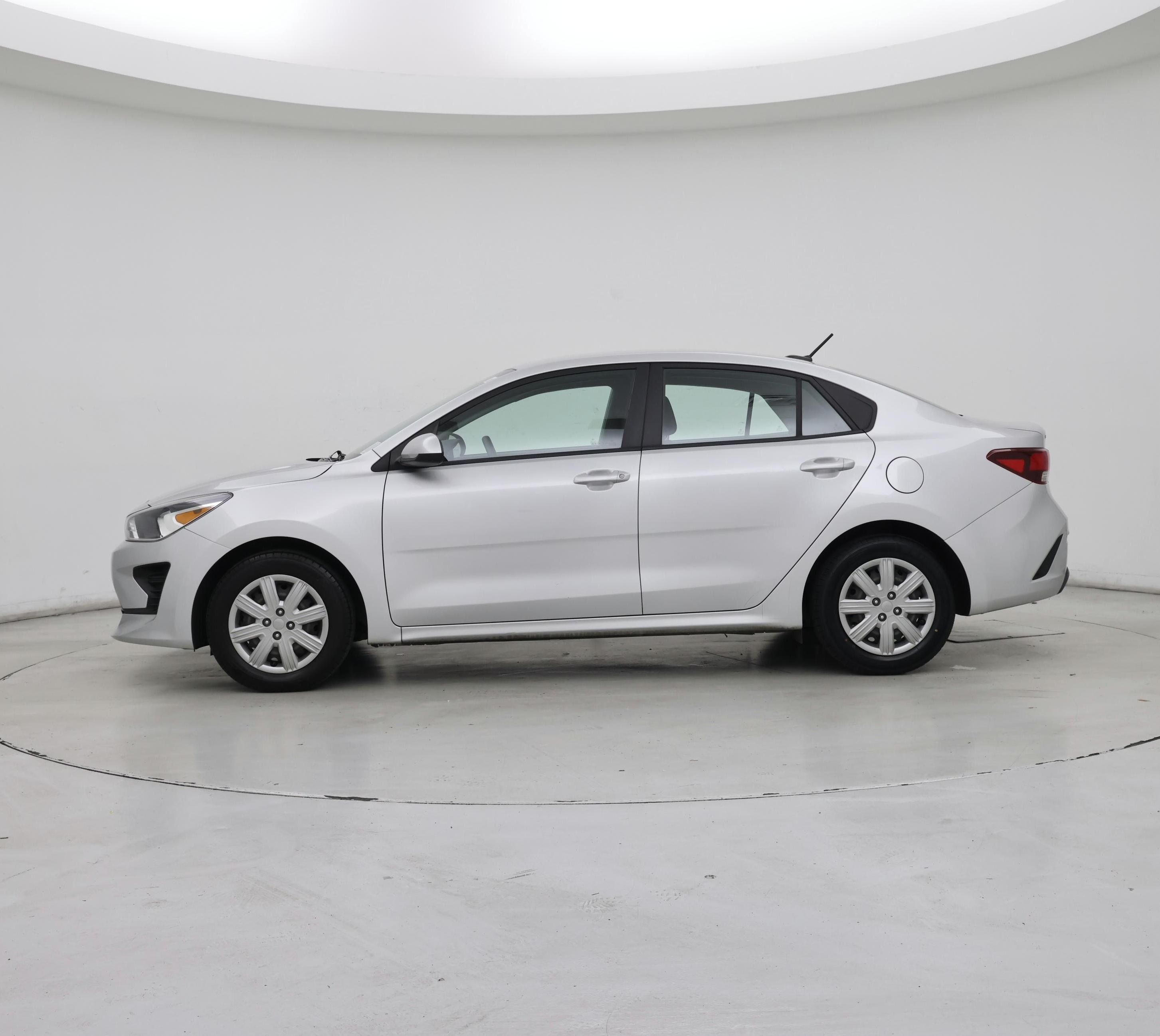 Thumbnail: 2021 Kia Rio - 3