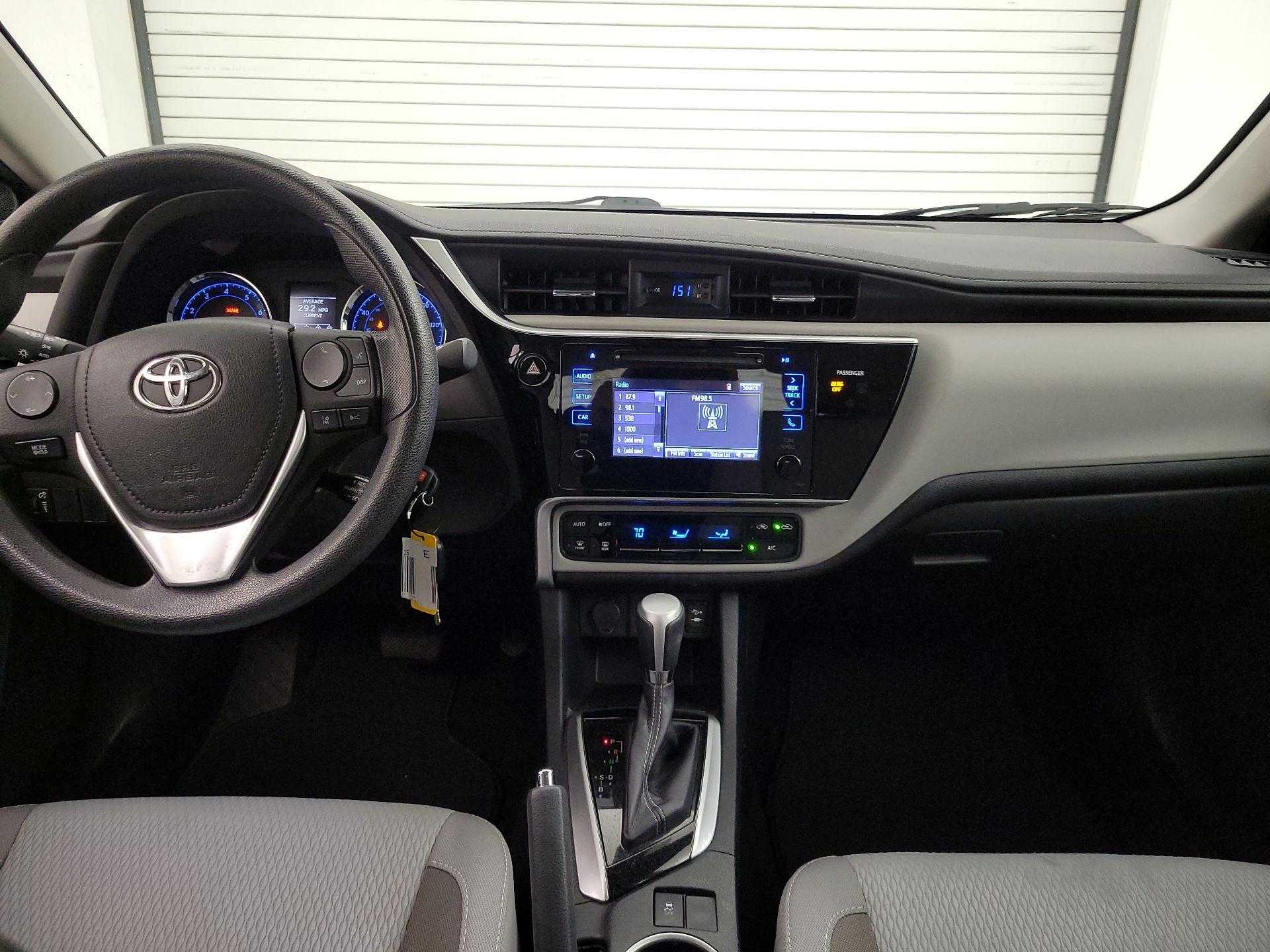 Thumbnail: 2017 Toyota Corolla - 9