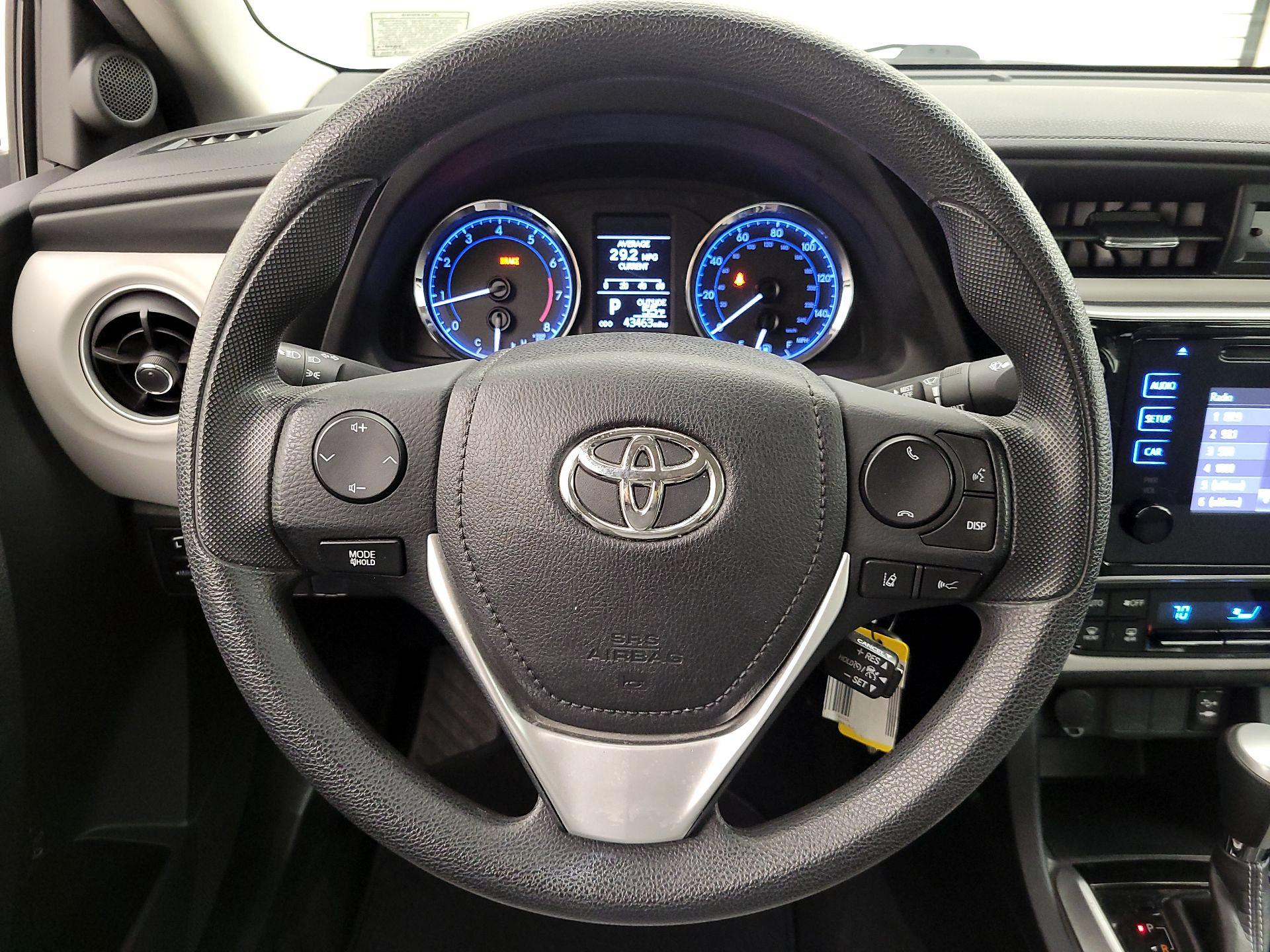 Thumbnail: 2017 Toyota Corolla - 10