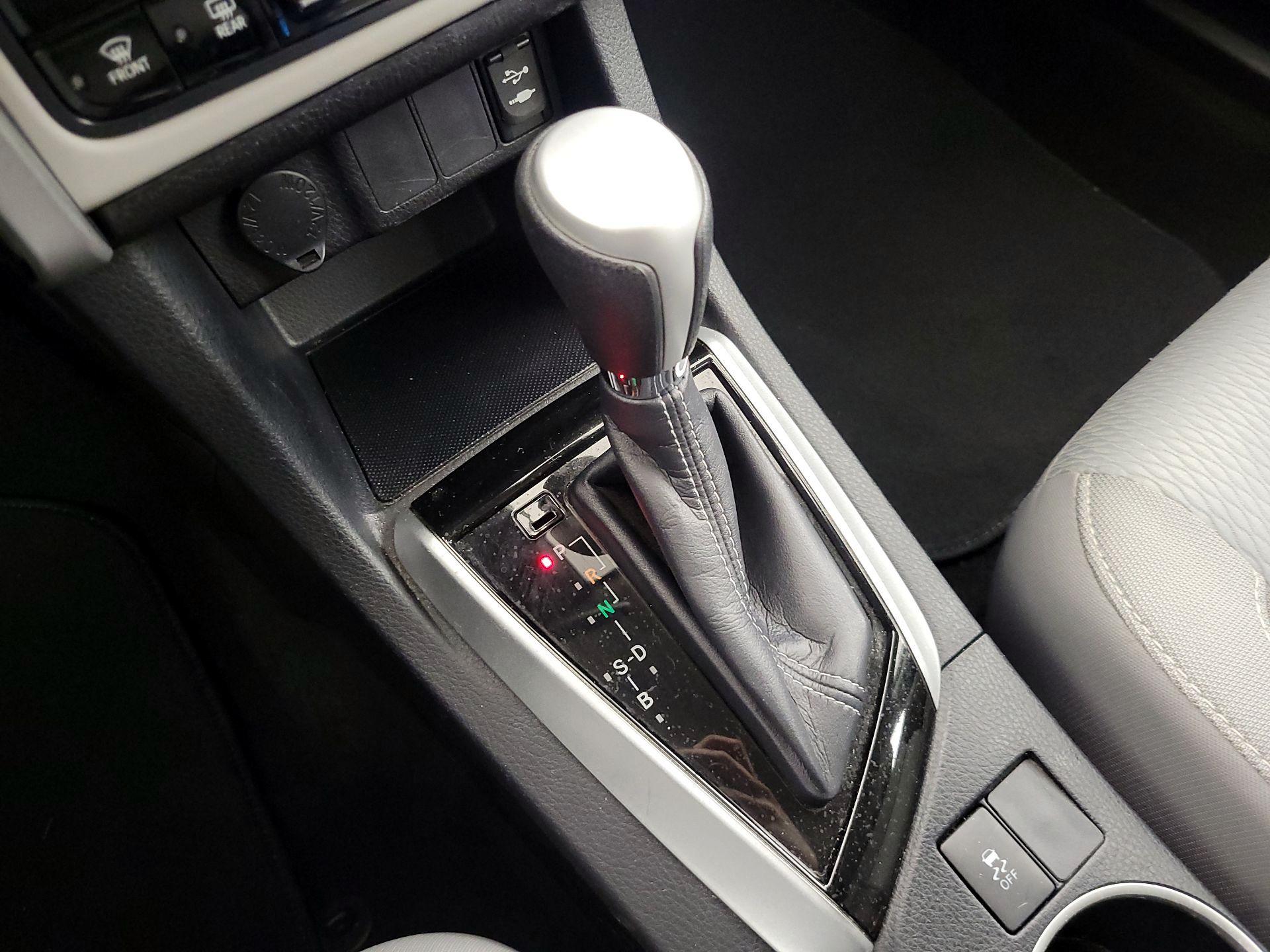 Thumbnail: 2017 Toyota Corolla - 17