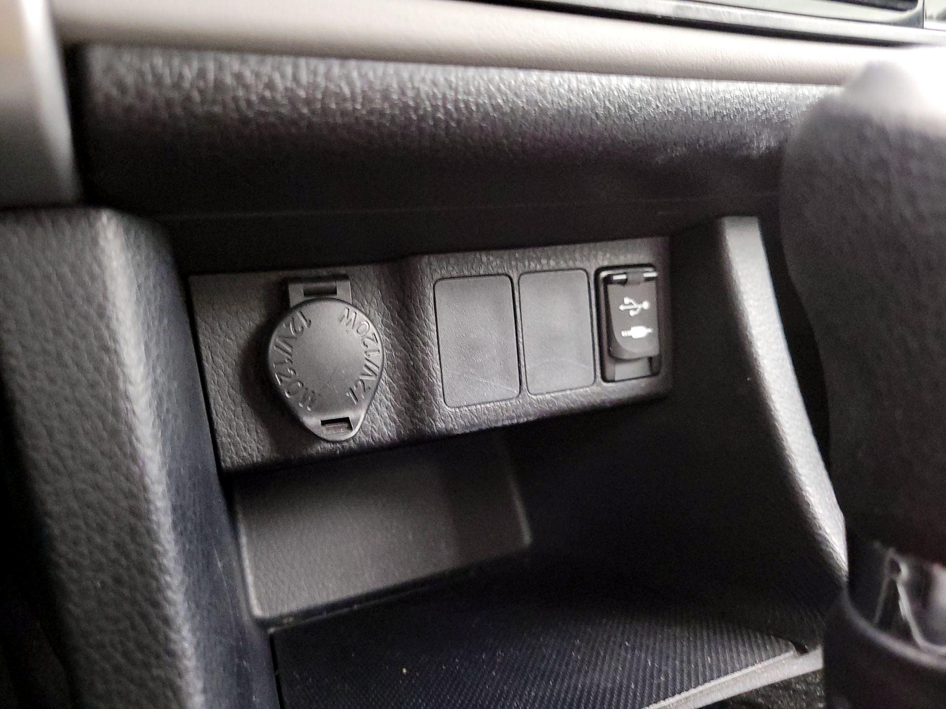 Thumbnail: 2017 Toyota Corolla - 18