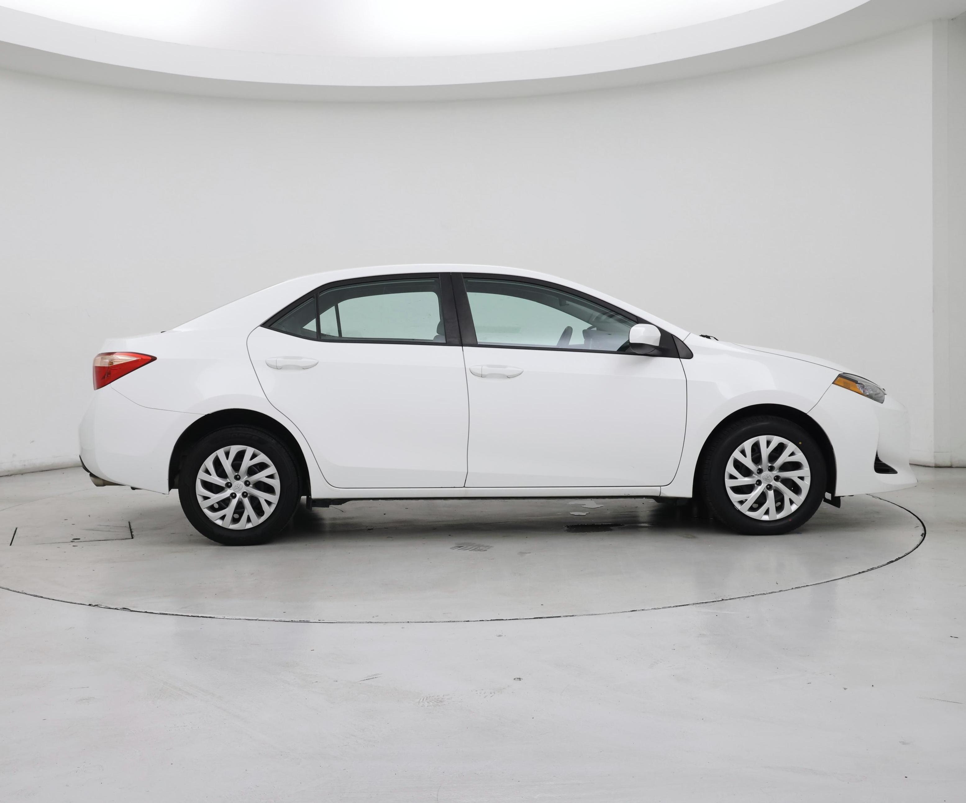 Thumbnail: 2017 Toyota Corolla - 7