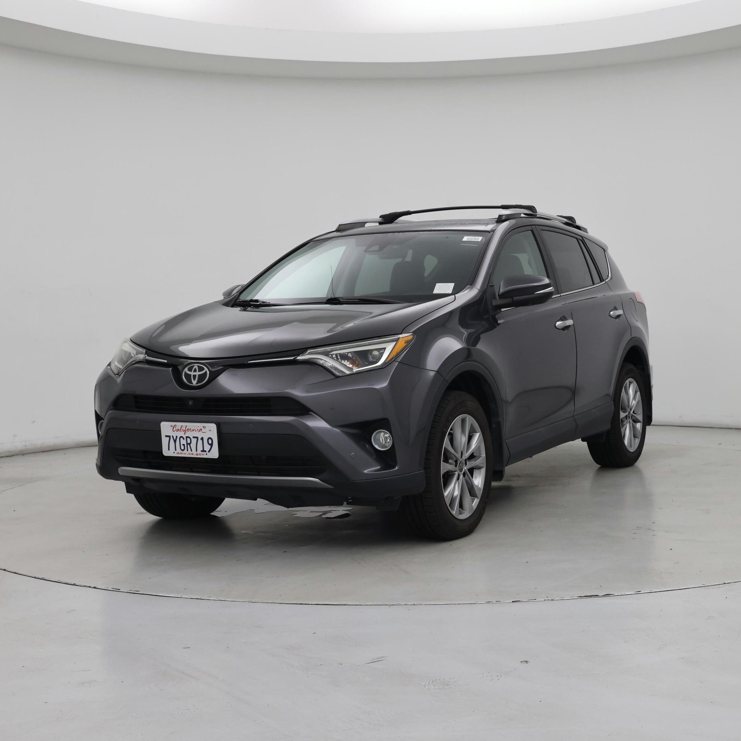 Thumbnail: 2017 Toyota RAV4 - 4