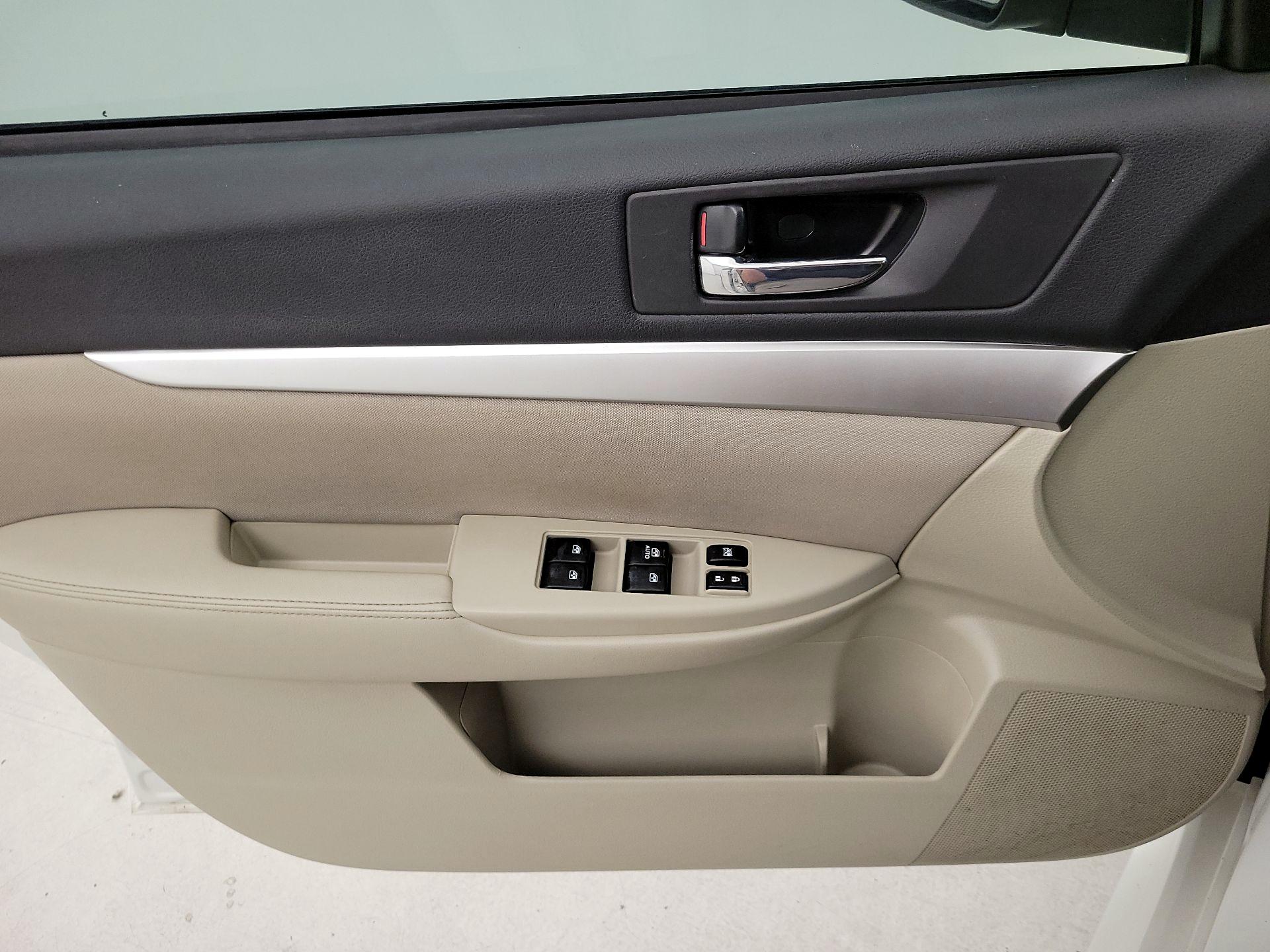 Thumbnail: 2014 Subaru Legacy - 12