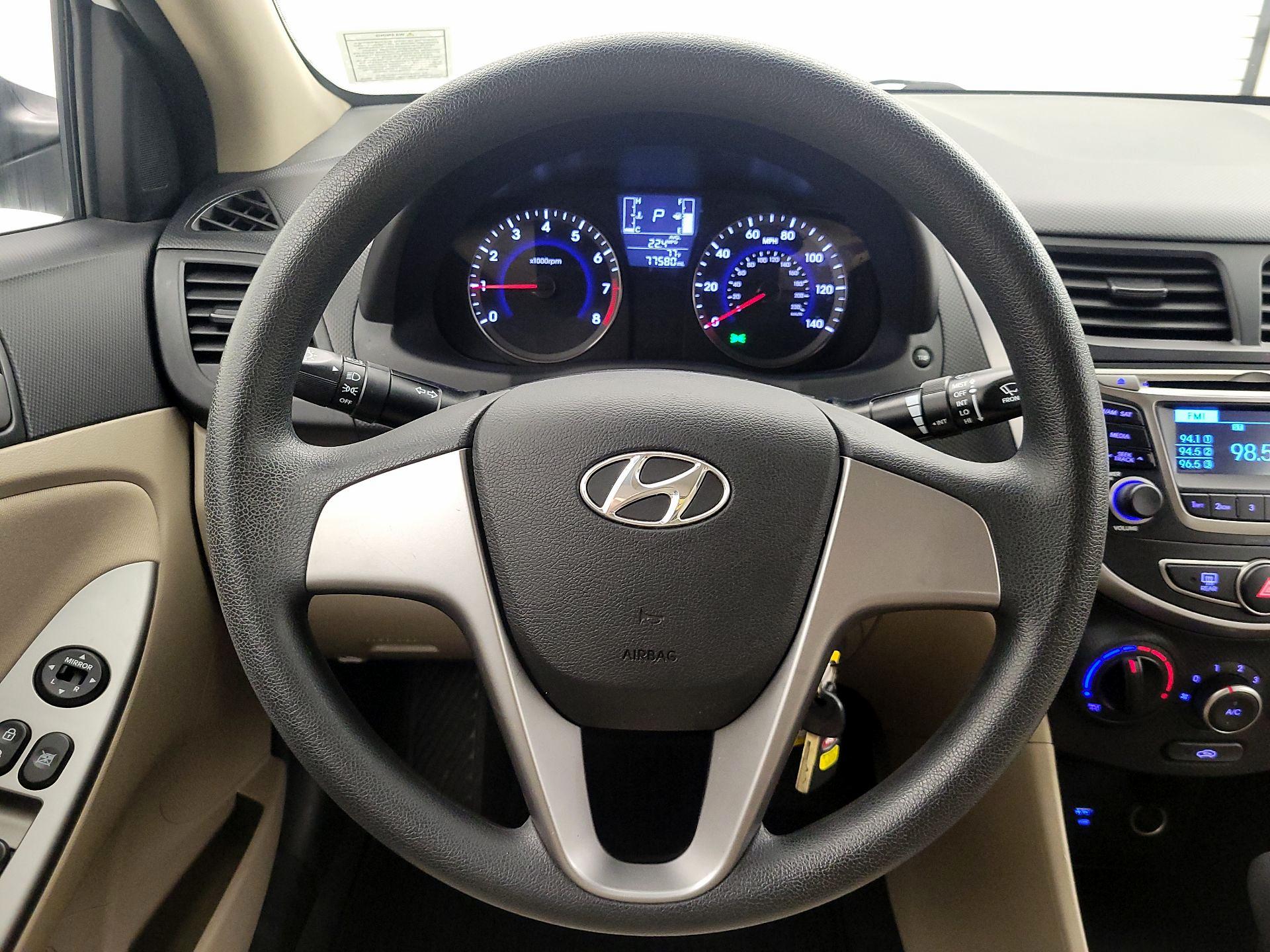 Thumbnail: 2016 Hyundai Accent - 10