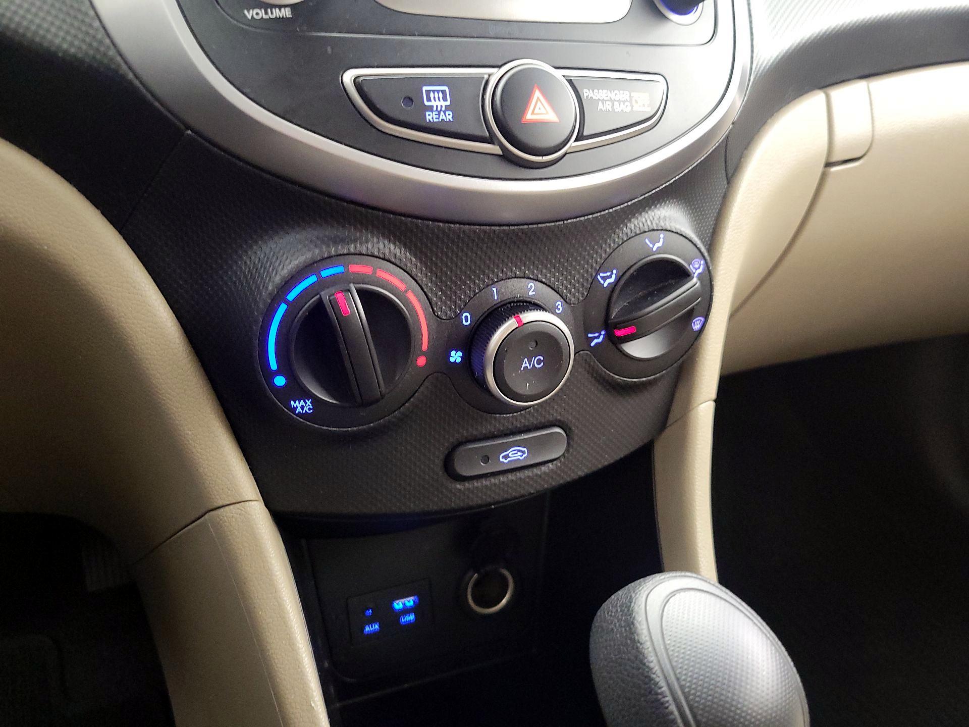 Thumbnail: 2016 Hyundai Accent - 15