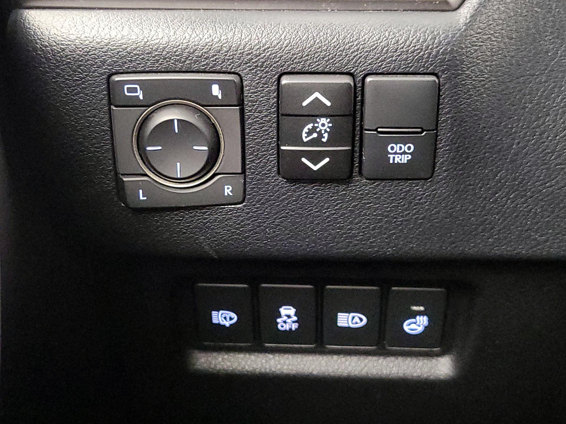 Thumbnail: 2022 Lexus GX - 13