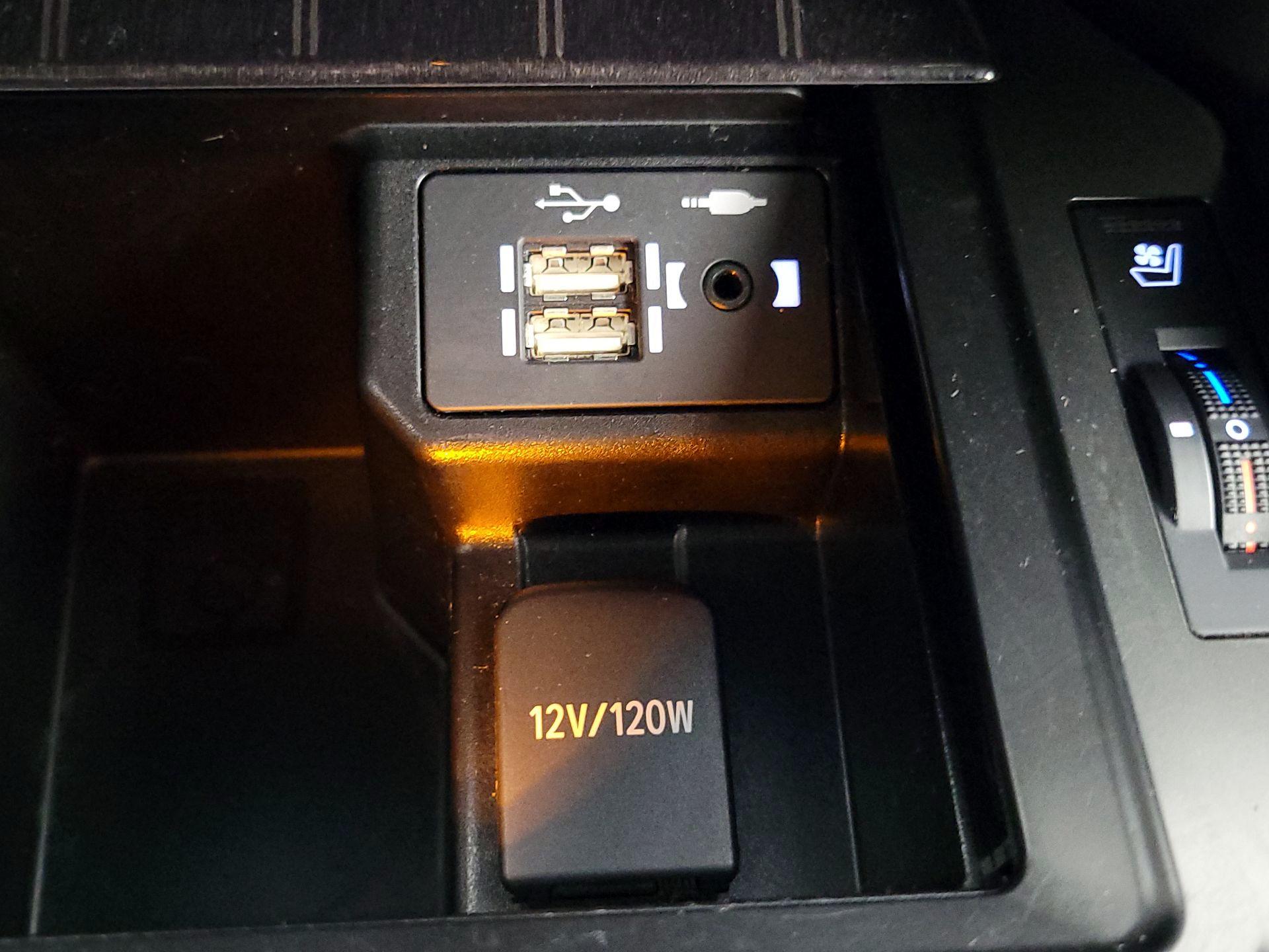 Thumbnail: 2022 Lexus GX - 19