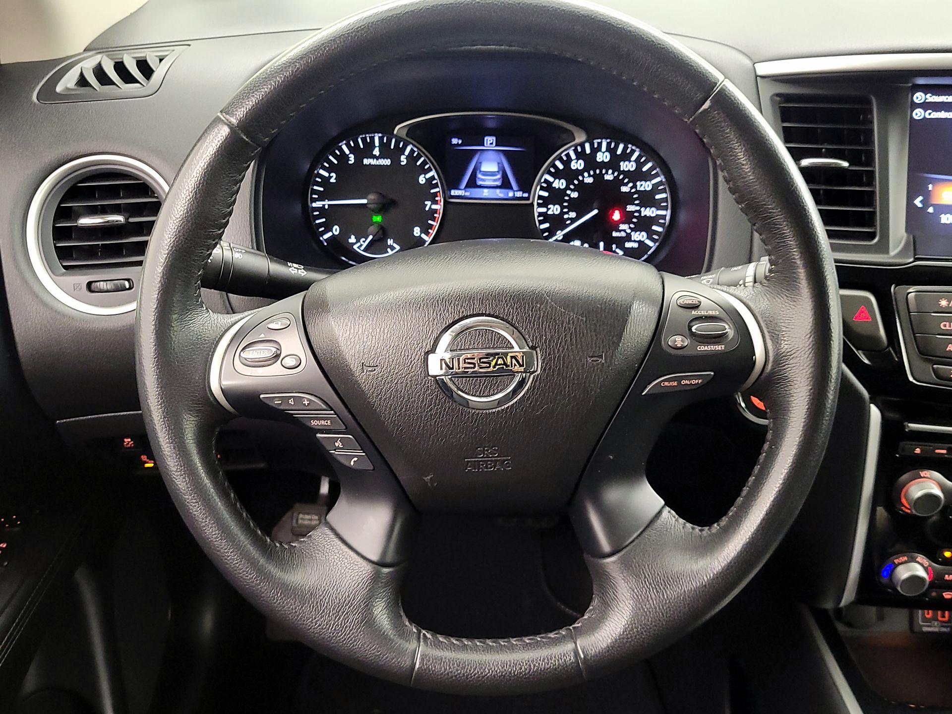 Thumbnail: 2019 Nissan Pathfinder - 10