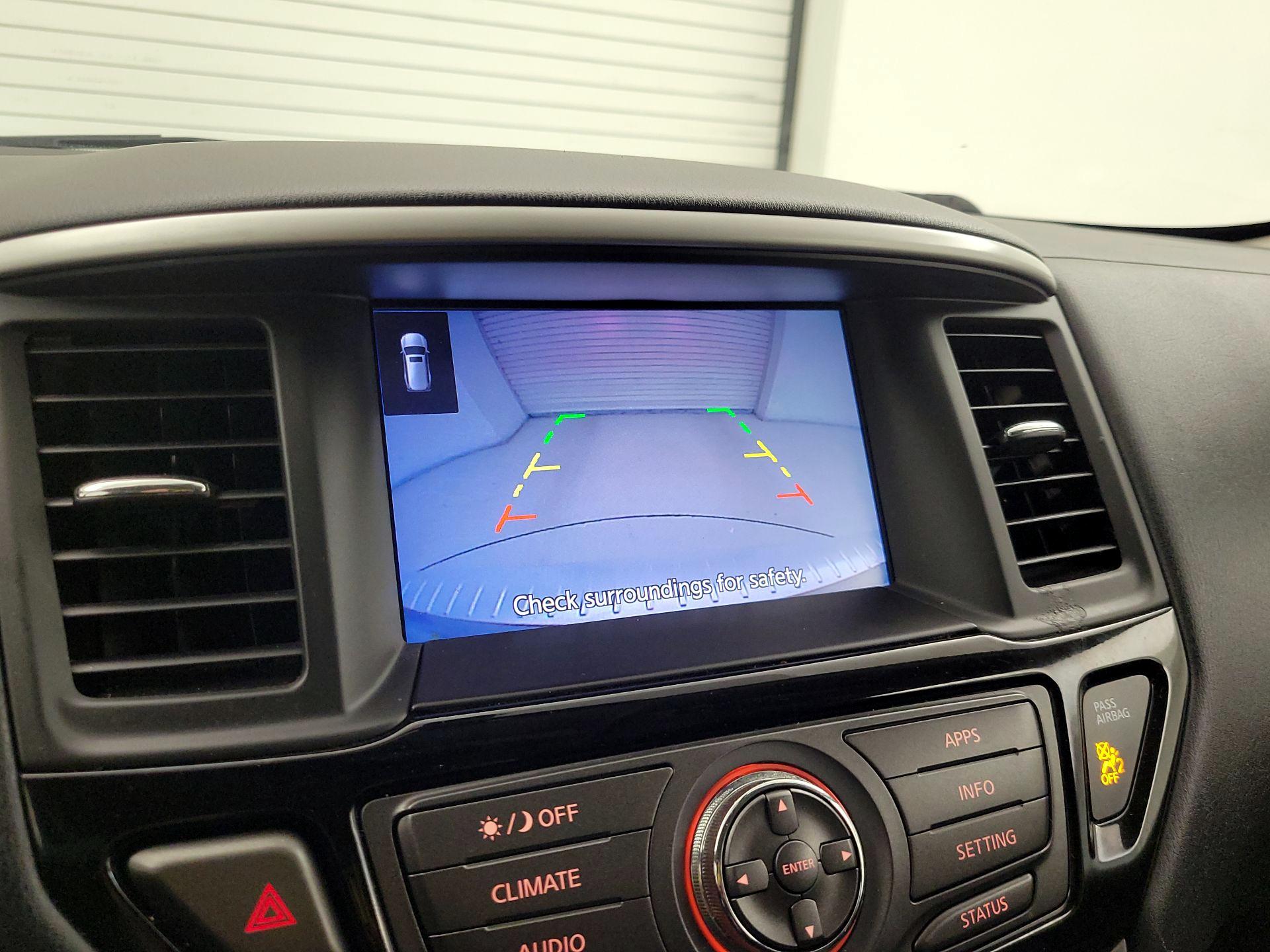 Thumbnail: 2019 Nissan Pathfinder - 14