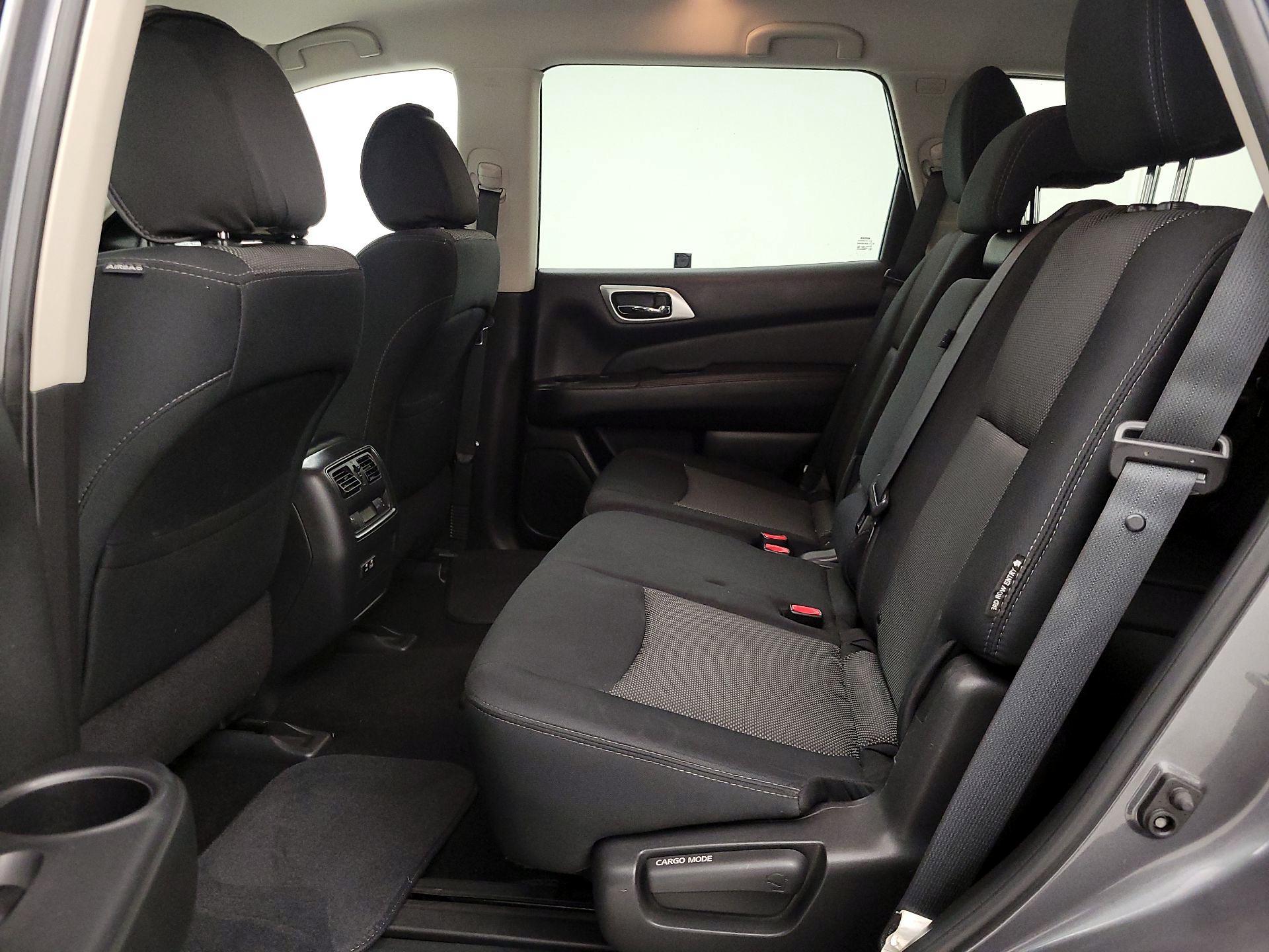 Thumbnail: 2019 Nissan Pathfinder - 19