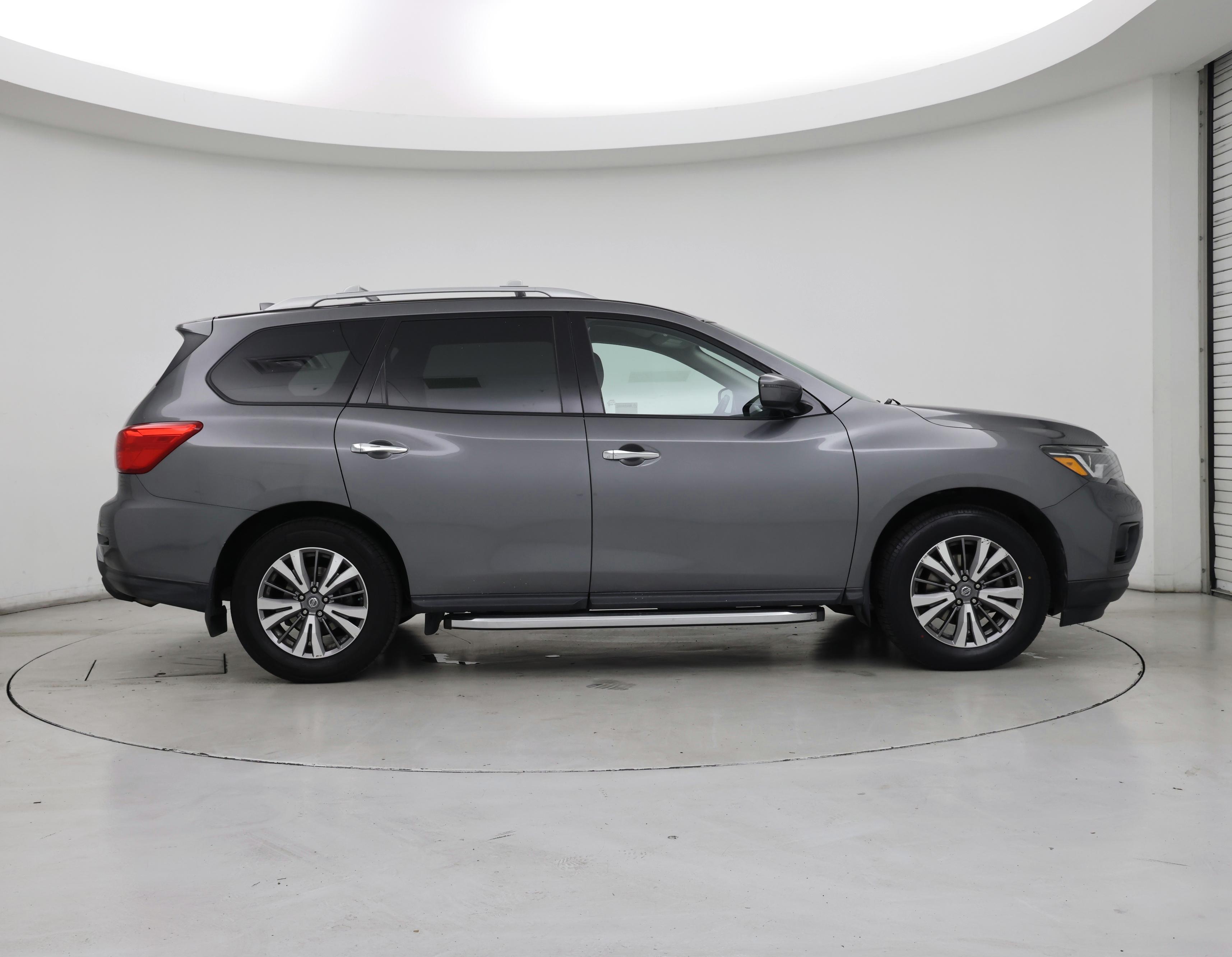 Thumbnail: 2019 Nissan Pathfinder - 7