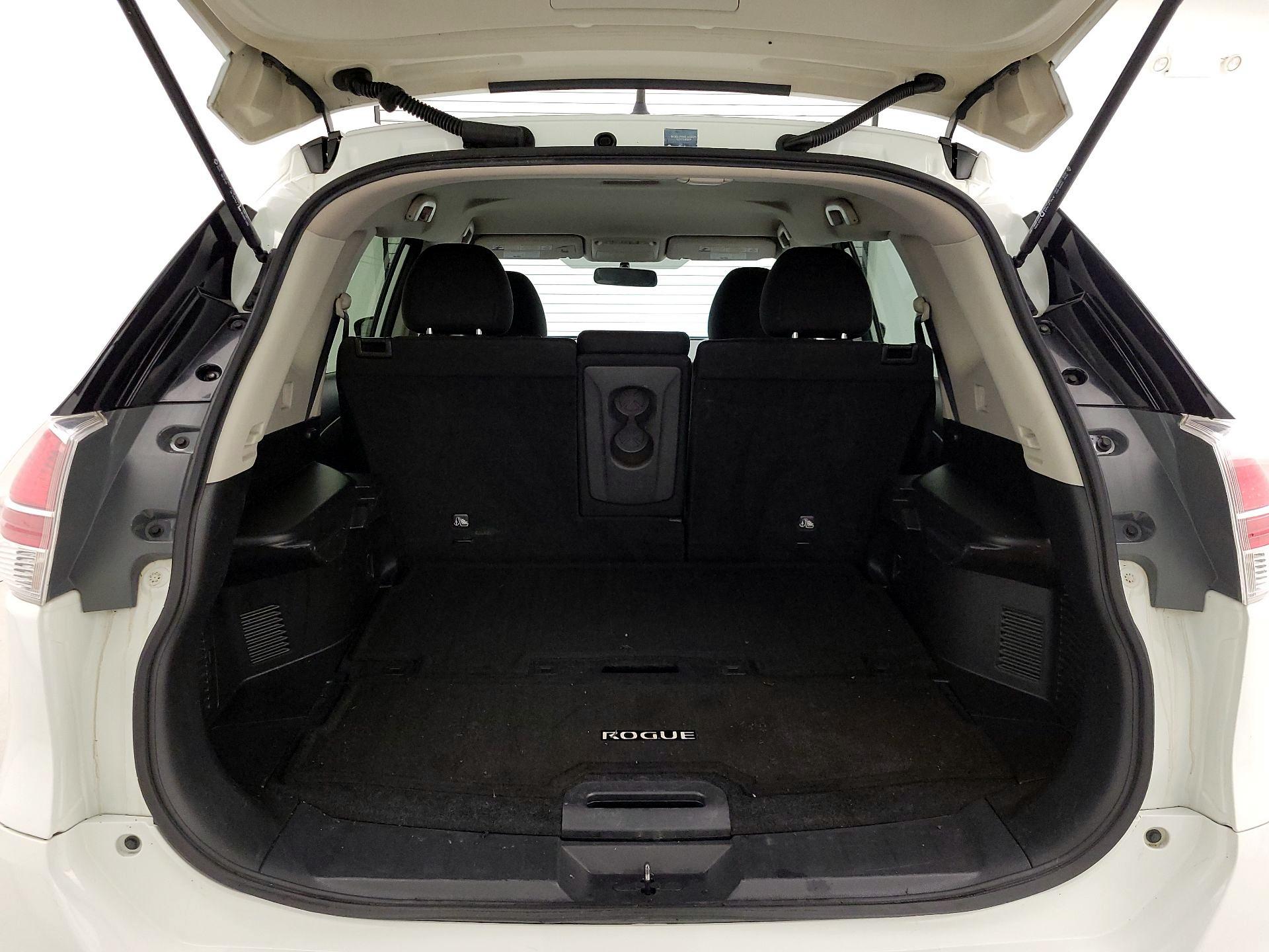 Thumbnail: 2015 Nissan Rogue - 20