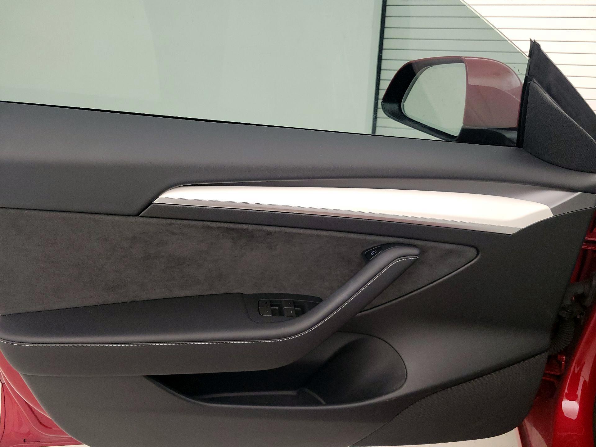 Thumbnail: 2023 Tesla Model 3 - 12