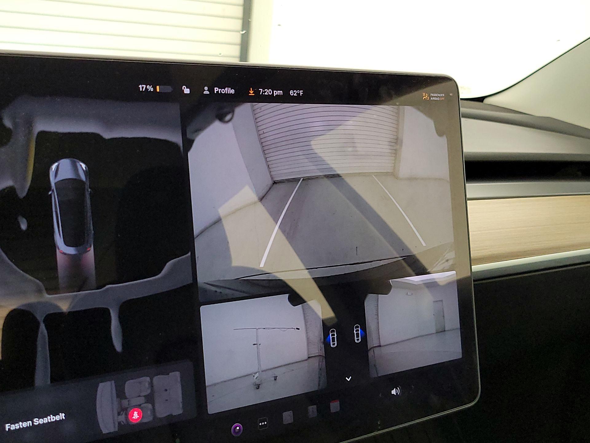 Thumbnail: 2023 Tesla Model 3 - 14