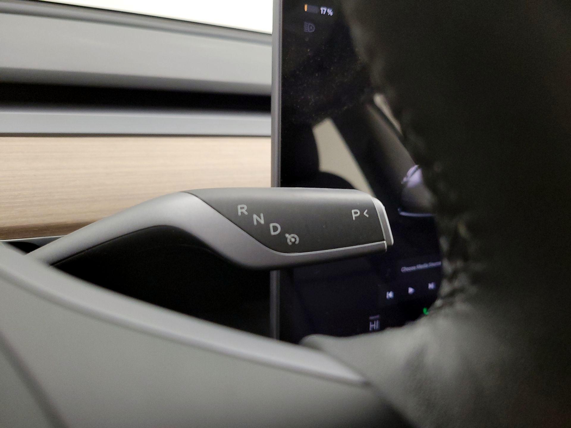 Thumbnail: 2023 Tesla Model 3 - 17