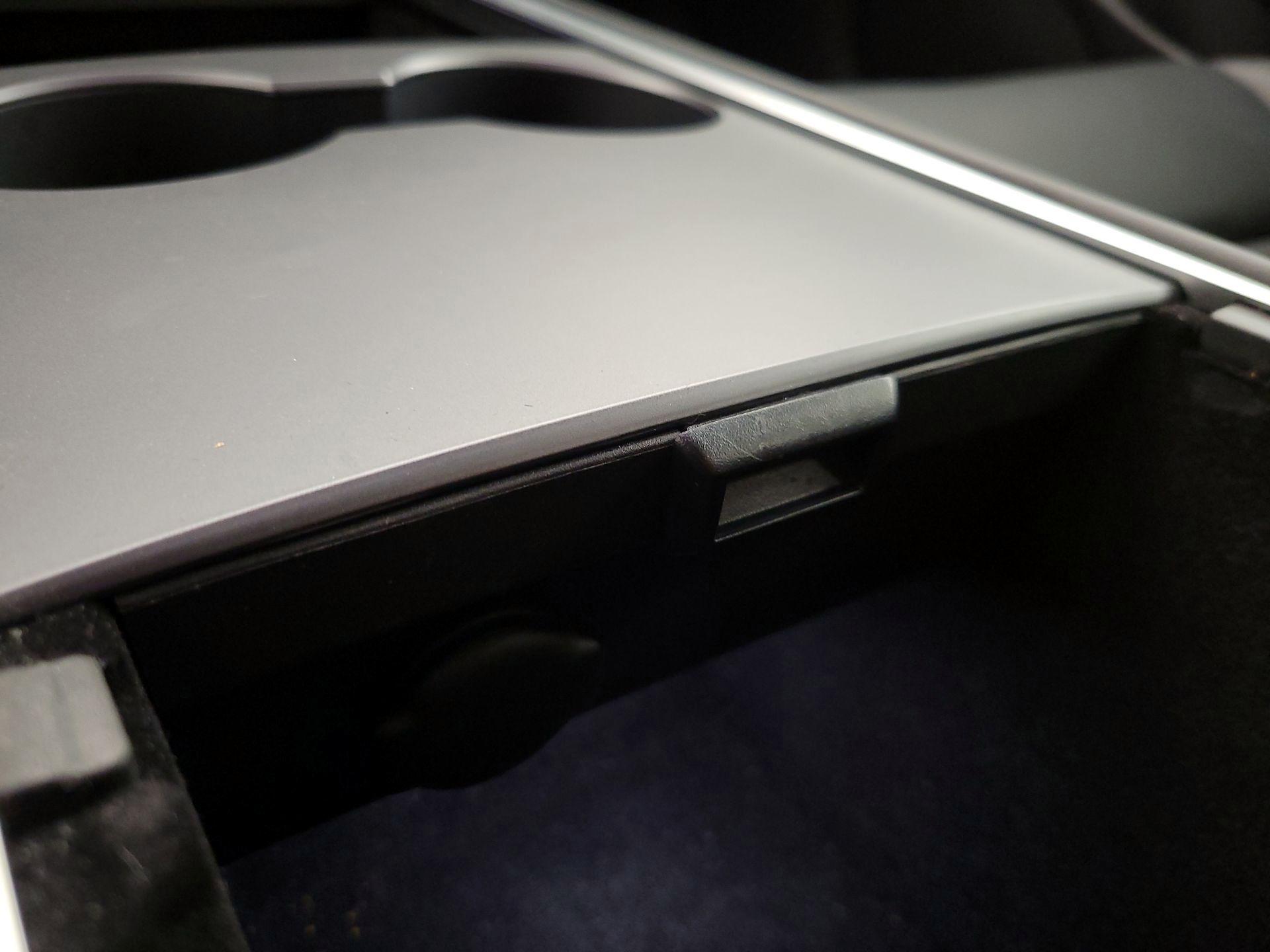 Thumbnail: 2023 Tesla Model 3 - 18