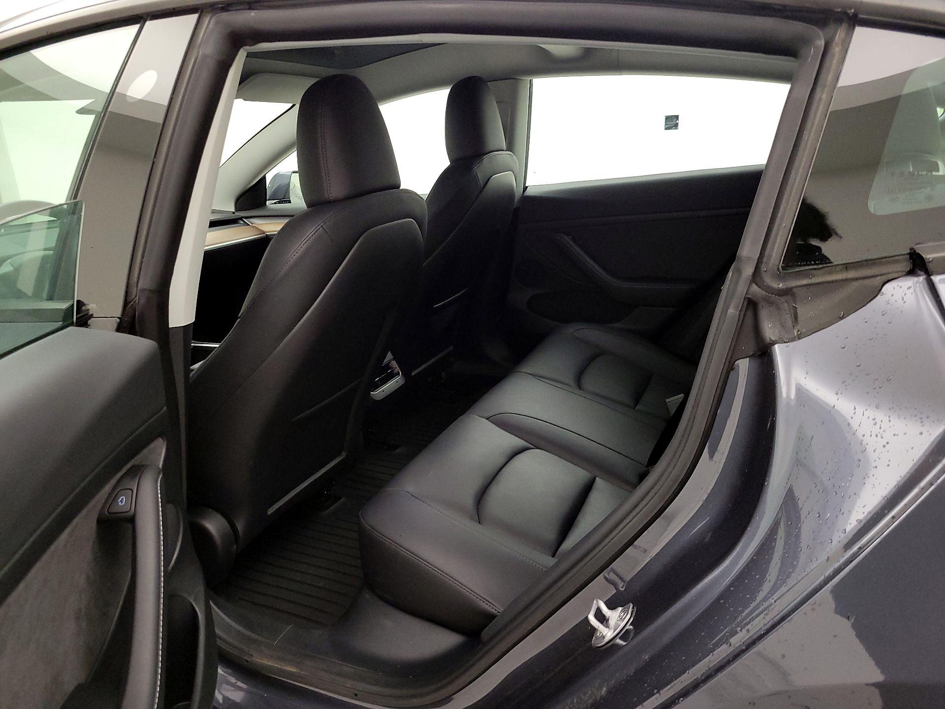 Thumbnail: 2023 Tesla Model 3 - 20