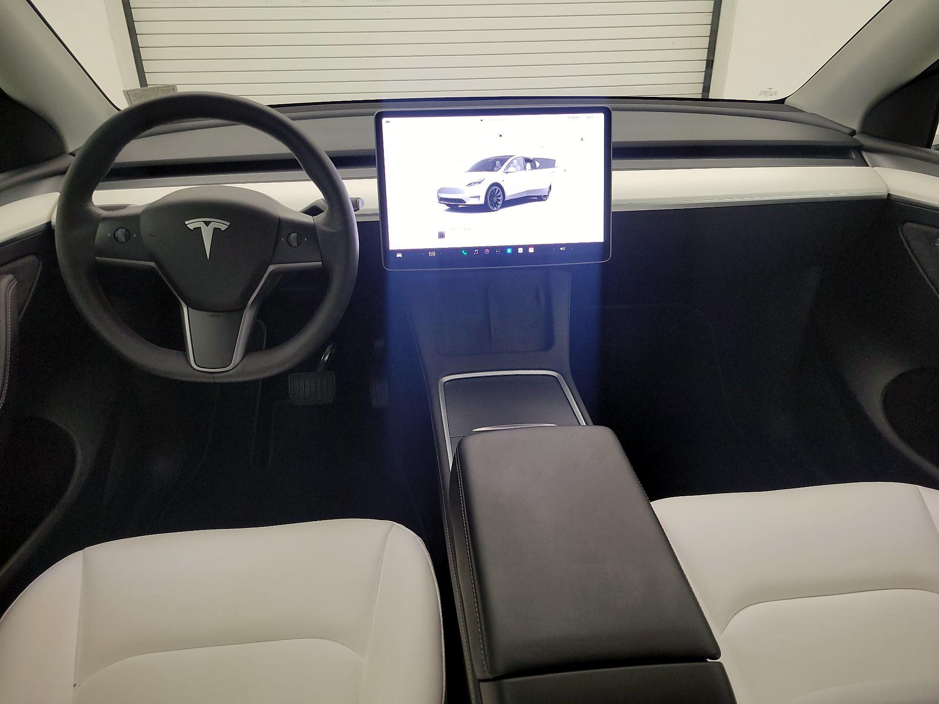 Thumbnail: 2023 Tesla Model Y - 9