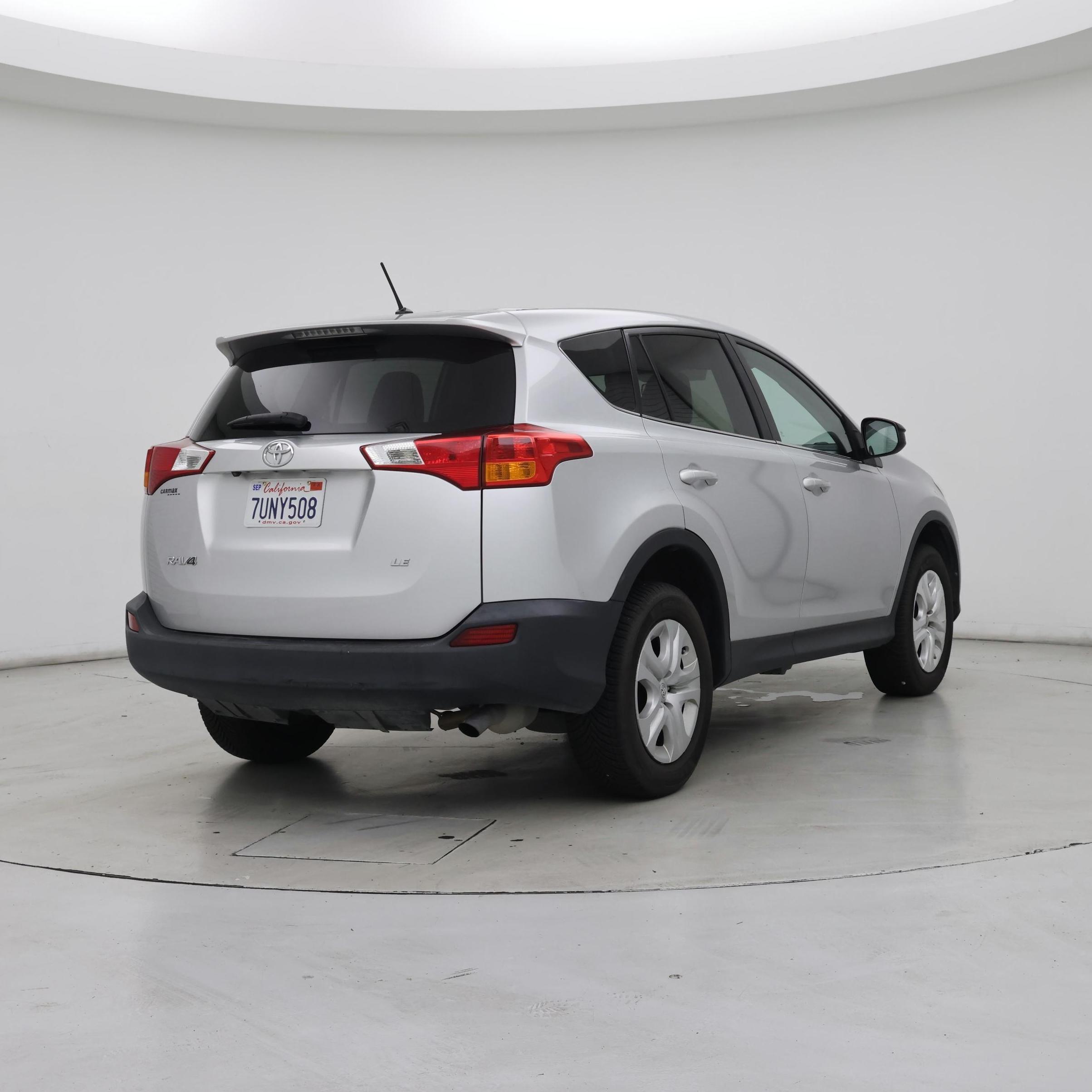 Thumbnail: 2015 Toyota RAV4 - 8