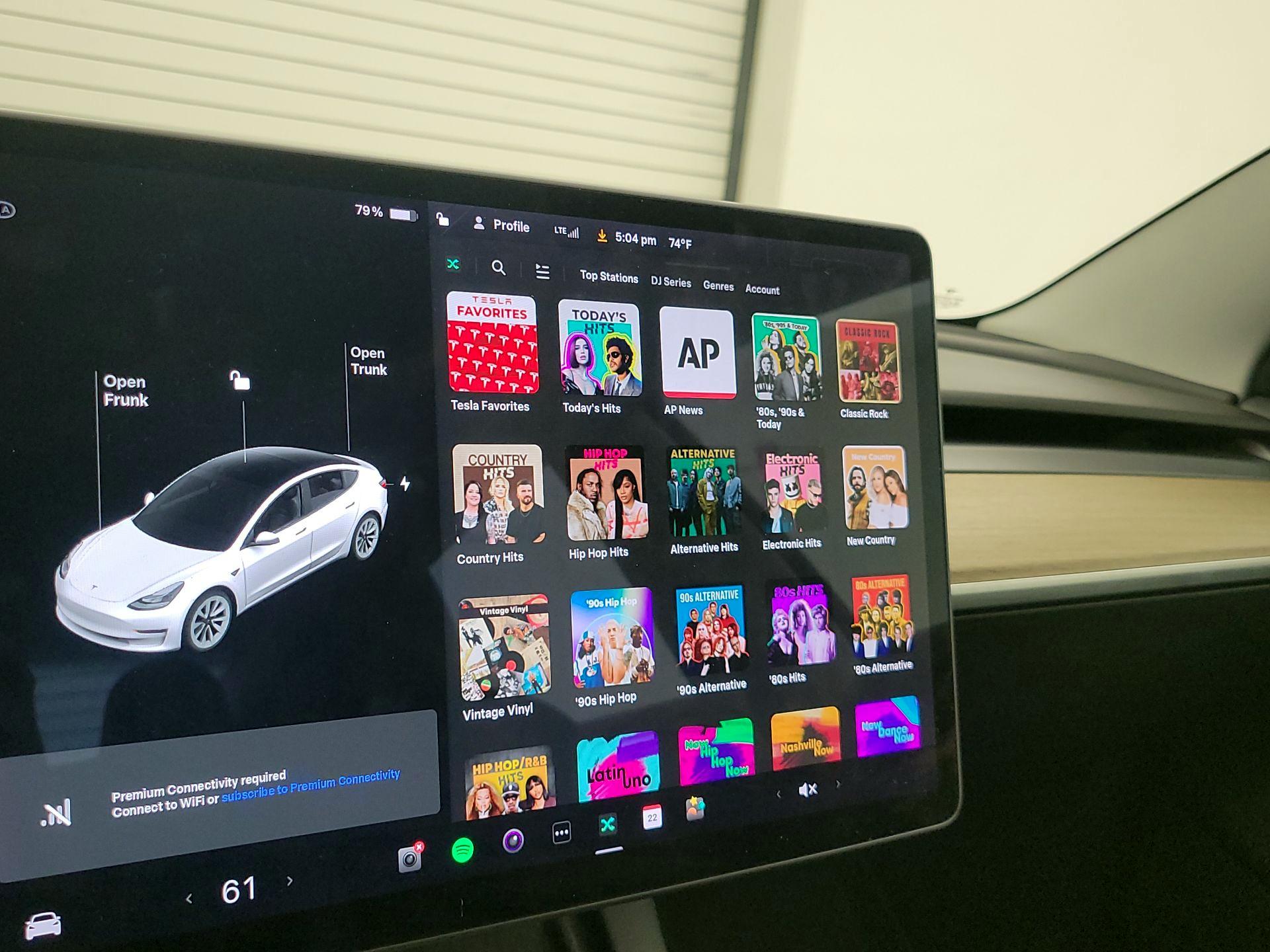 Thumbnail: 2021 Tesla Model 3 - 15