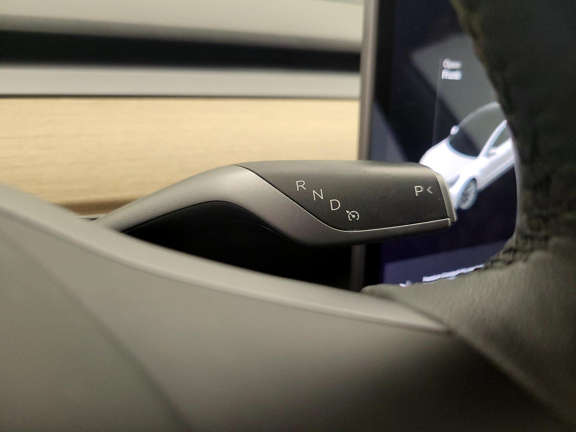 Thumbnail: 2021 Tesla Model 3 - 17