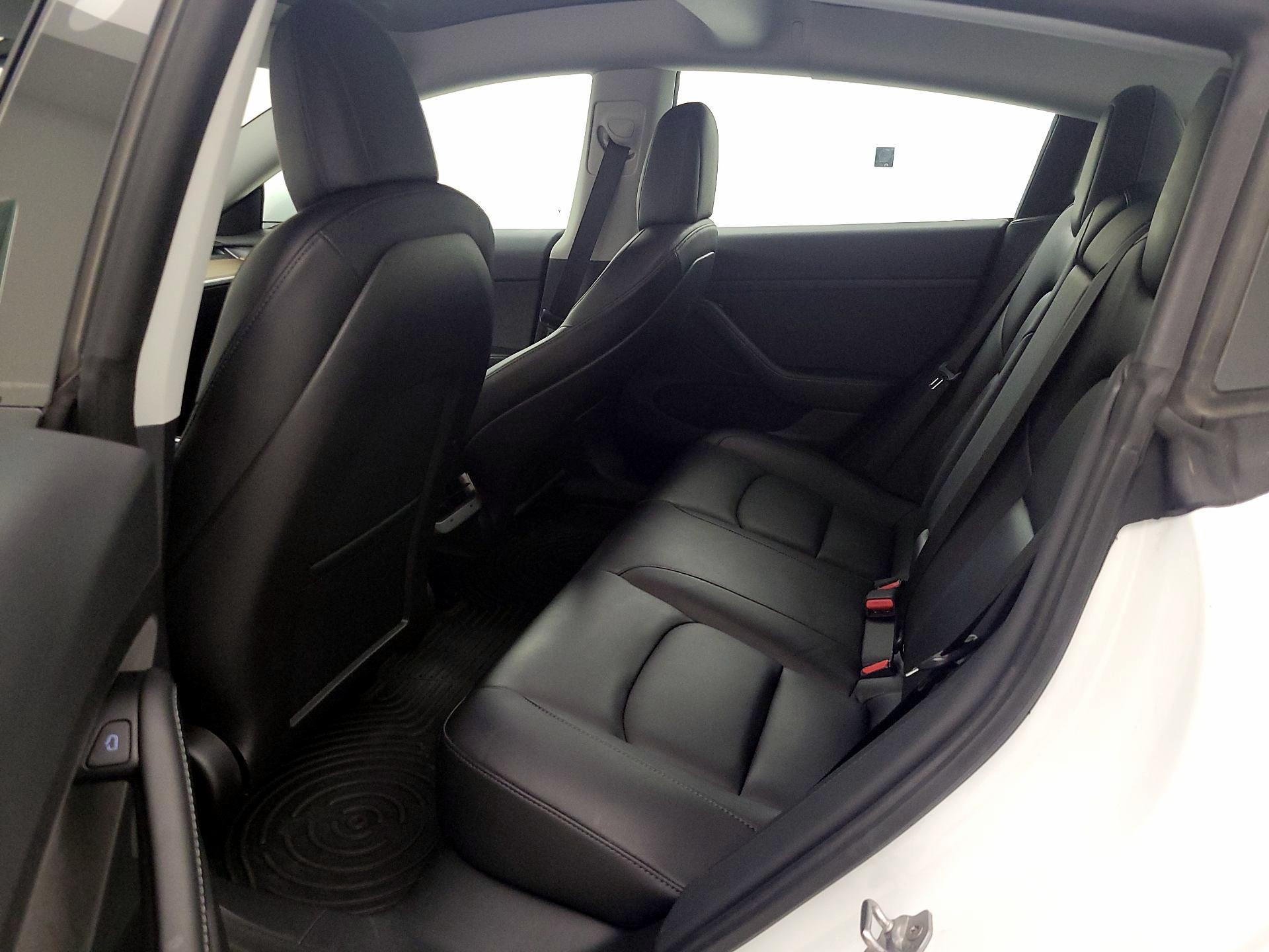 Thumbnail: 2021 Tesla Model 3 - 20