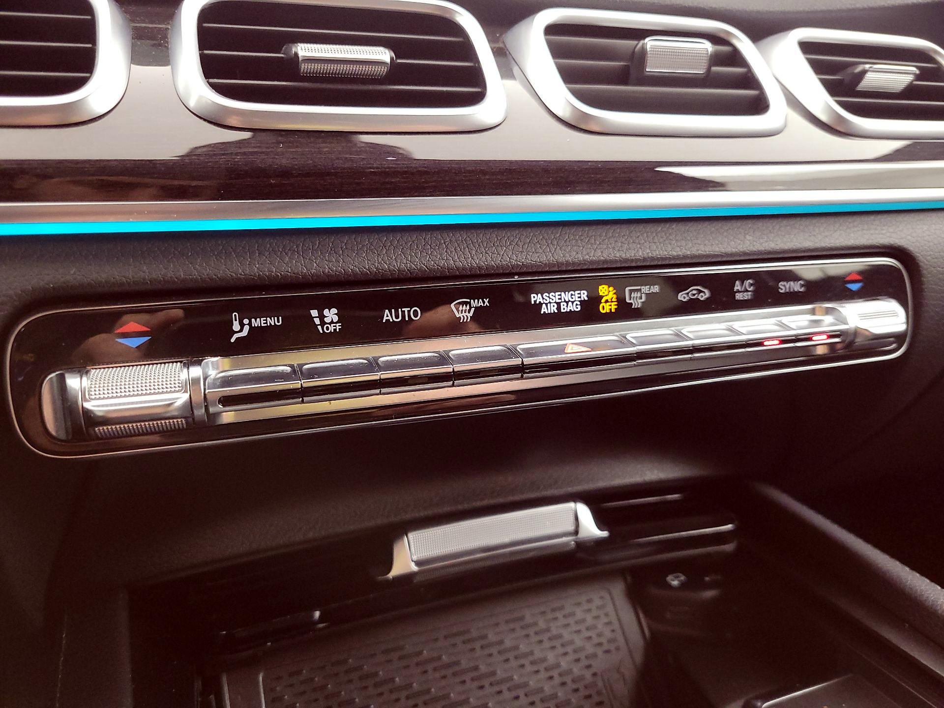 Thumbnail: 2020 Mercedes-Benz GLE - 17