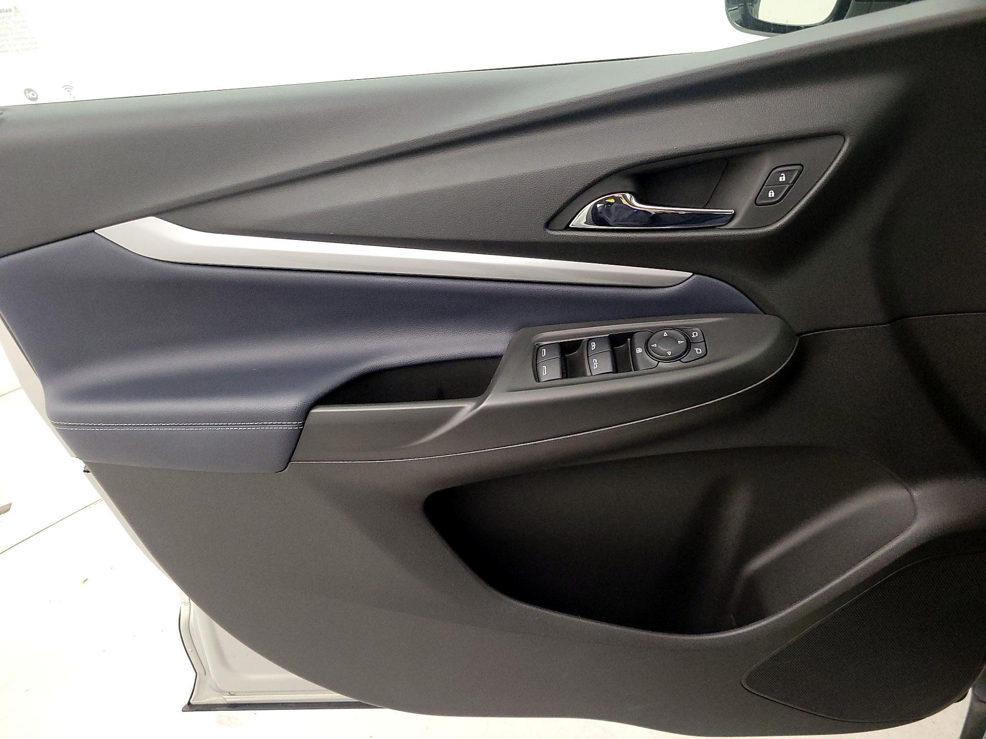 Thumbnail: 2022 Chevrolet Bolt EUV - 12