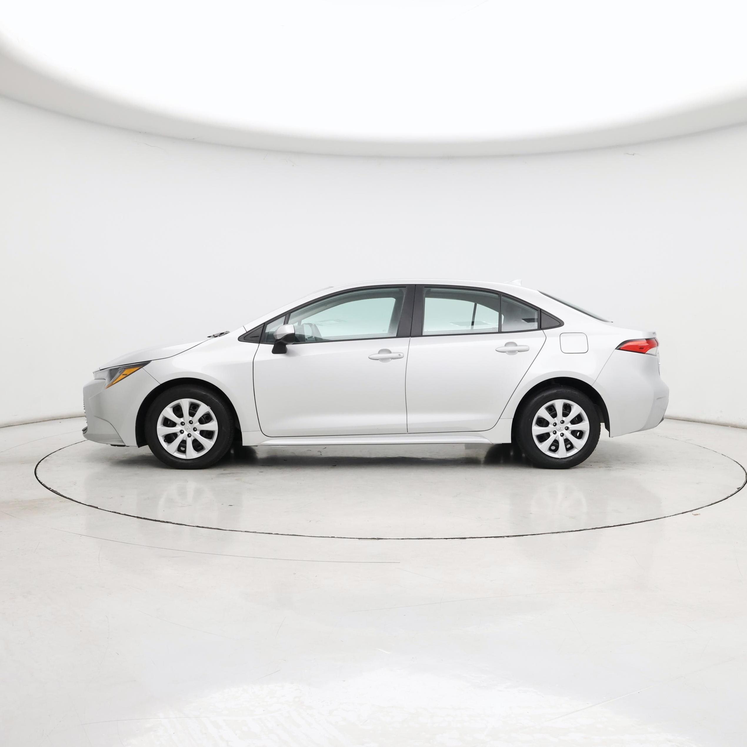 Thumbnail: 2024 Toyota Corolla - 3