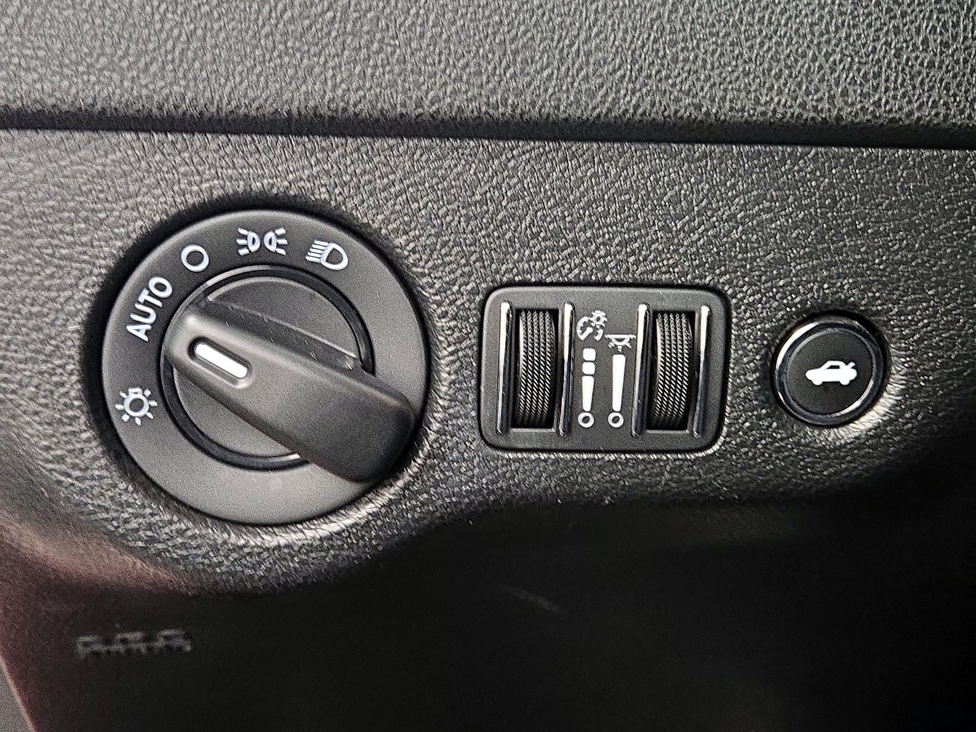 Thumbnail: 2022 Dodge Charger - 13